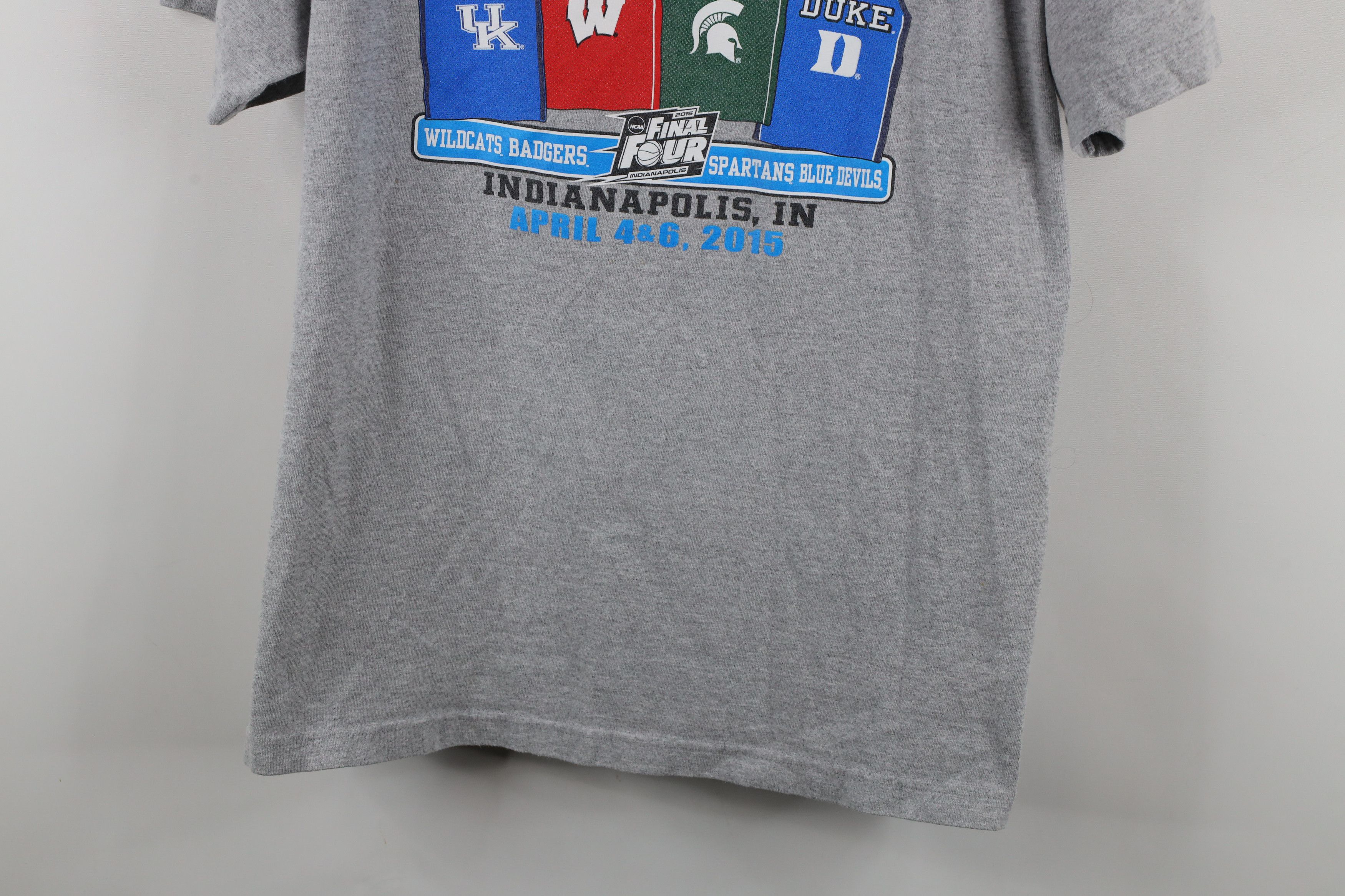 Vintage Y2K Four Basketball MSU Kentucky Wisconsin Duke T-Shirt Size US XL / EU 56 / 4 - 3 Thumbnail