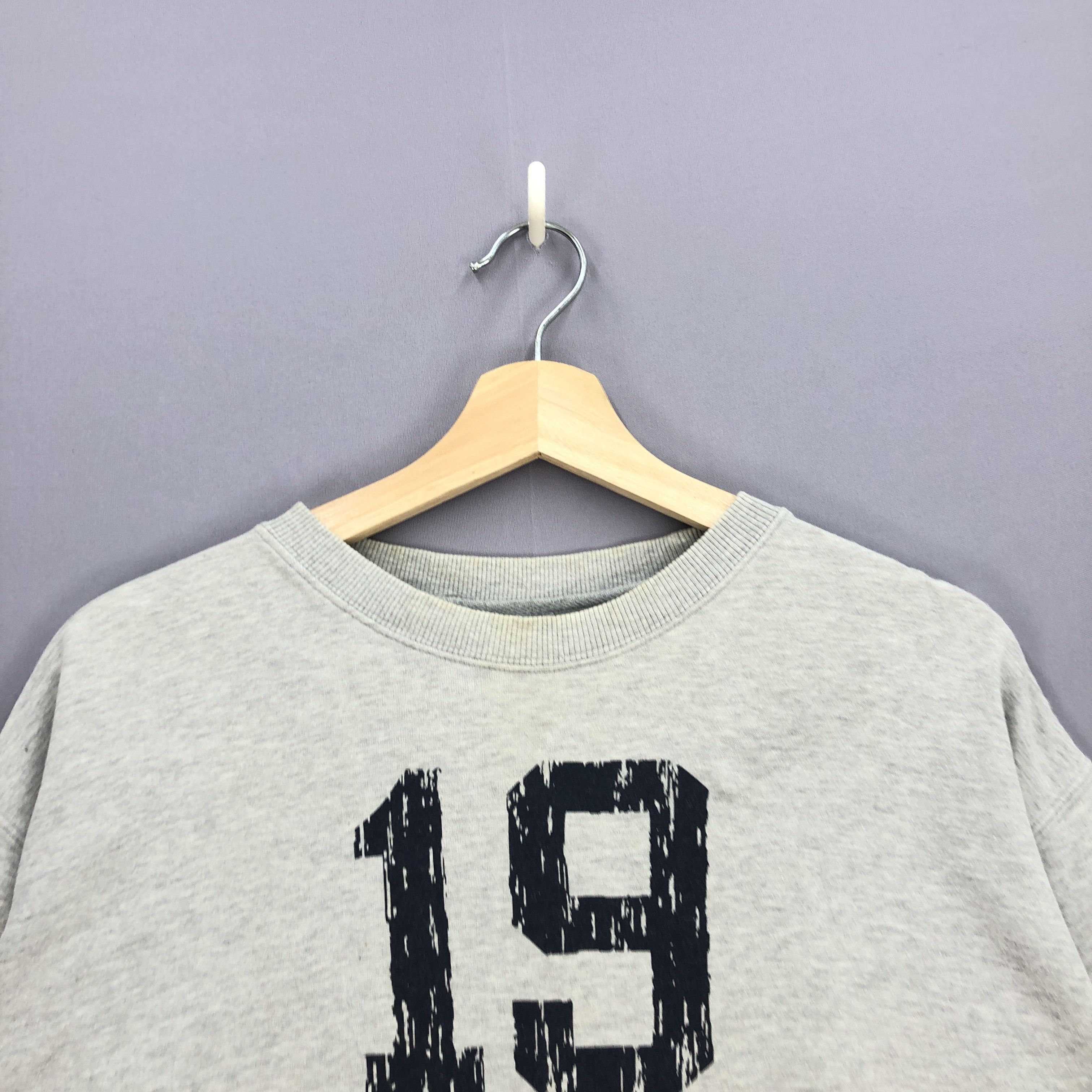 Champion Vintage Champion Sweatshirt Champion Sweater Champion Jumper Size US L / EU 52-54 / 3 - 3 Thumbnail
