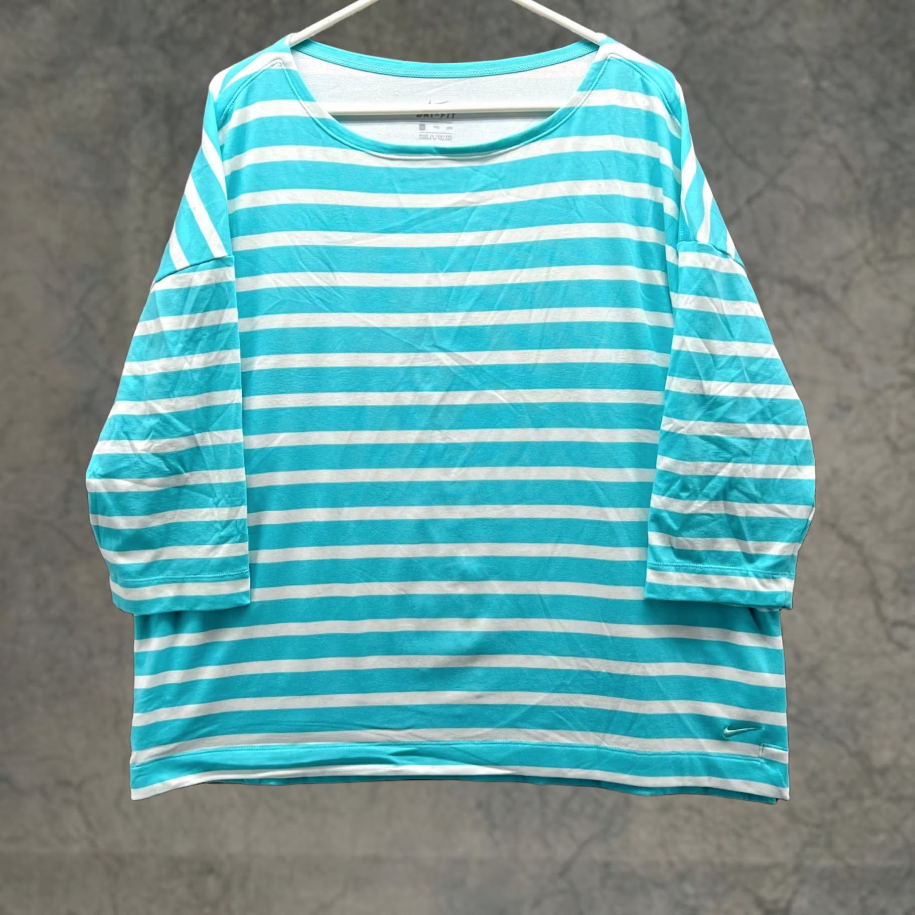 Nike VINTAGE Nike Shirt Womens 2XL Blue White Stripes Round Neck Dri Fit UV 3/4 Sleeve Size XXL / US 16-18 / IT 52-54 - 1 Thumbnail
