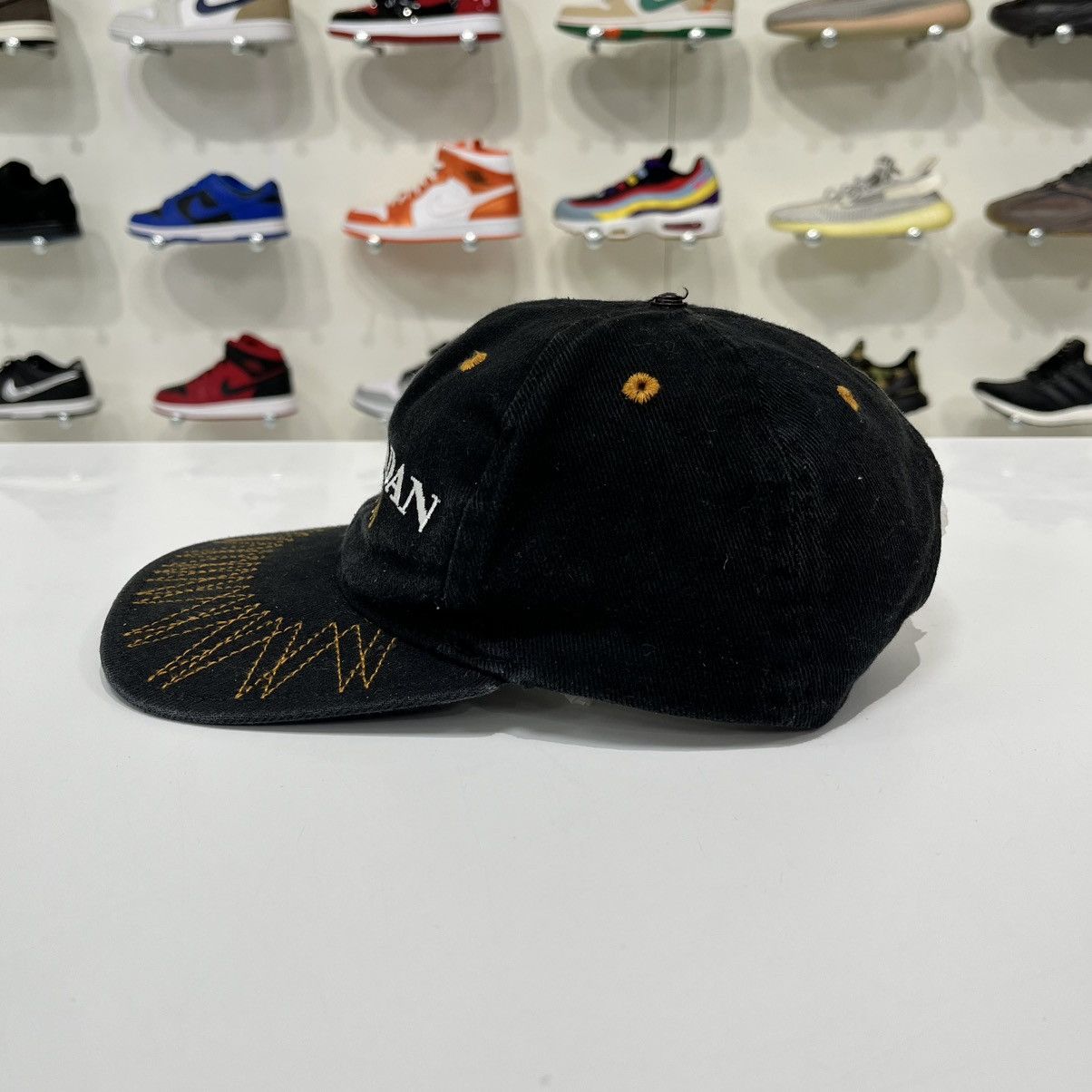 Nike Air Jordan Cap Size ONE SIZE - 2 Thumbnail
