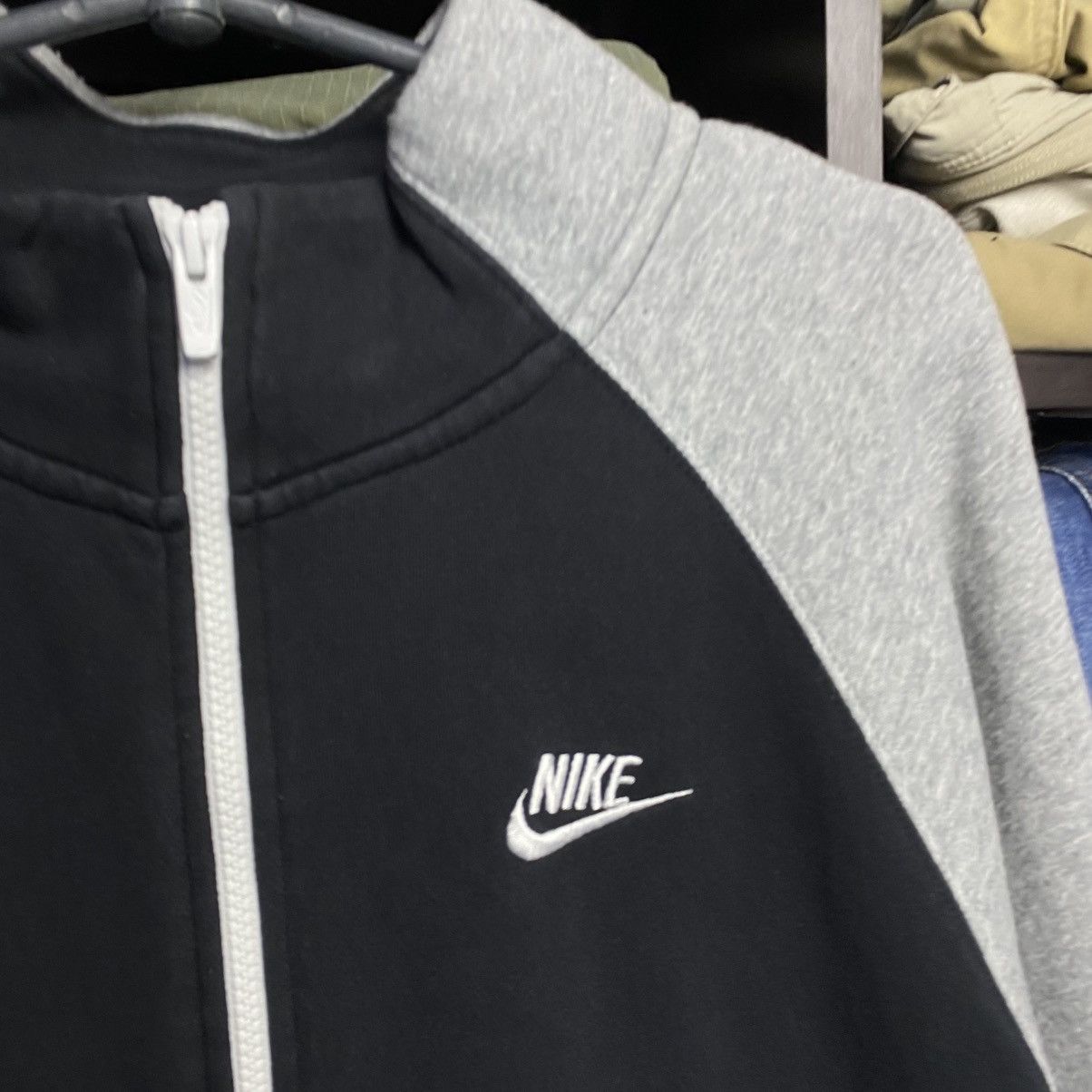 Nike Mens Nike Small logo full zip streetwear sweatshirt size S Size US S / EU 44-46 / 1 - 3 Thumbnail