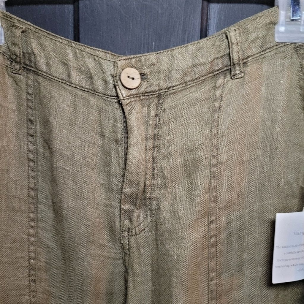 Nicole Miller Nicole Miller, Vintage Look Khaki twill Capri pants, nwt 8 Size 29" - 2 Thumbnail