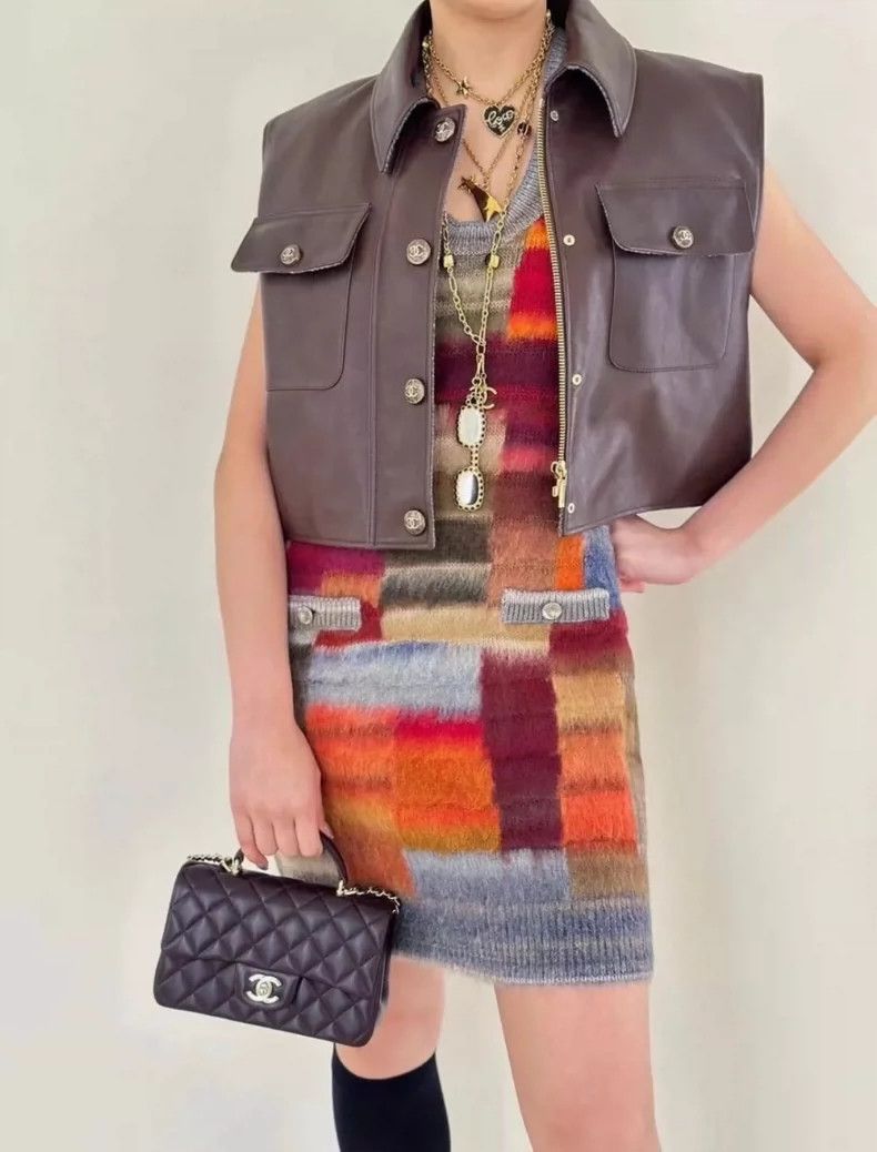 Chanel Chanel 24A sheep wool color block stitching knitted vest sk Size XS / US 0-2 / IT 36-38 - 8 Thumbnail