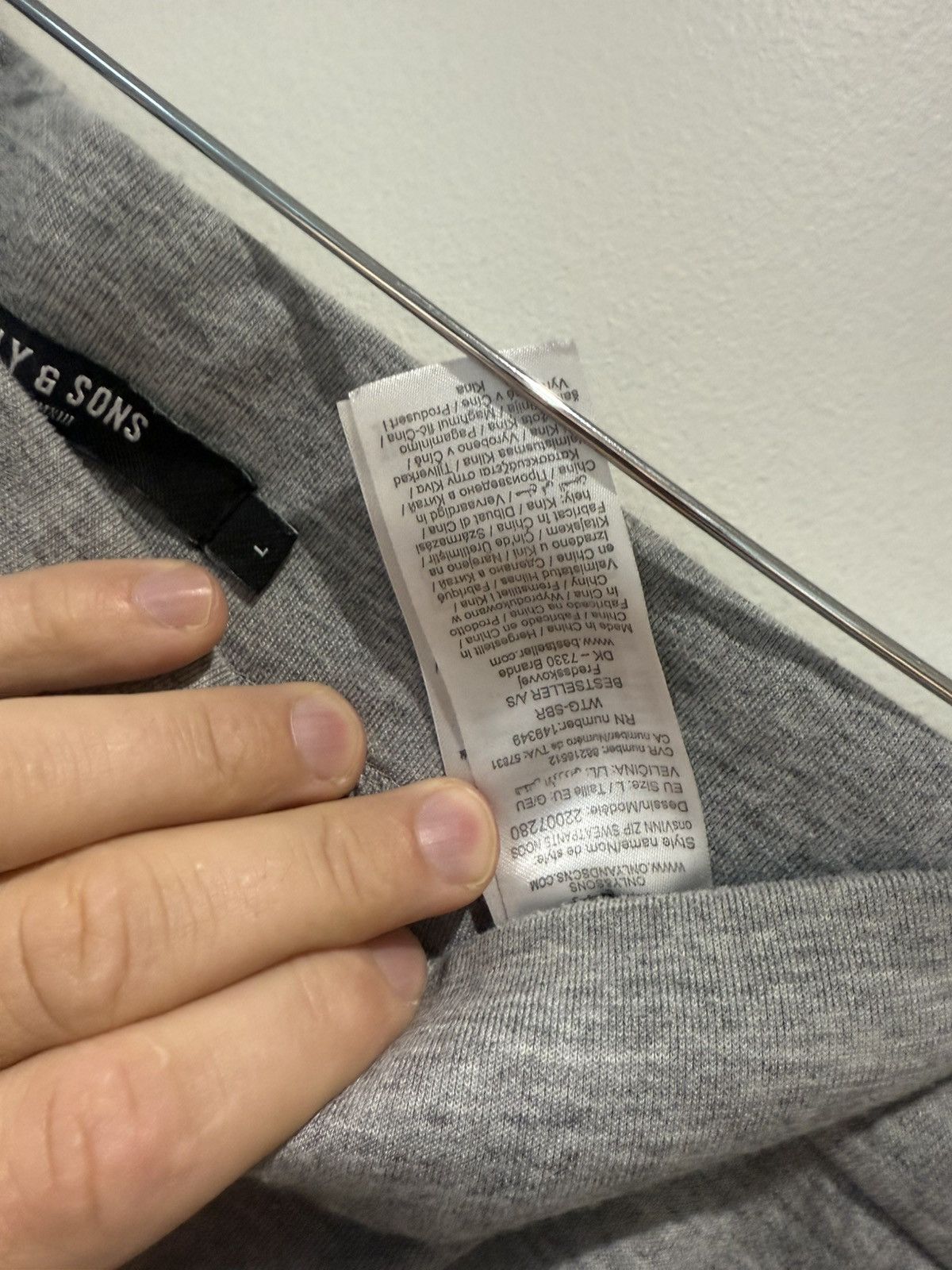 ONLY & SONS Only and sons joggers Size US 31 - 3 Thumbnail