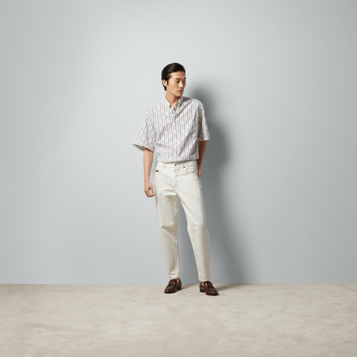 Gucci o1mt1gz0325 Horsebit Print Cotton Shirt in Ivory/Blue Size US L / EU 52-54 / 3 - 2 Thumbnail