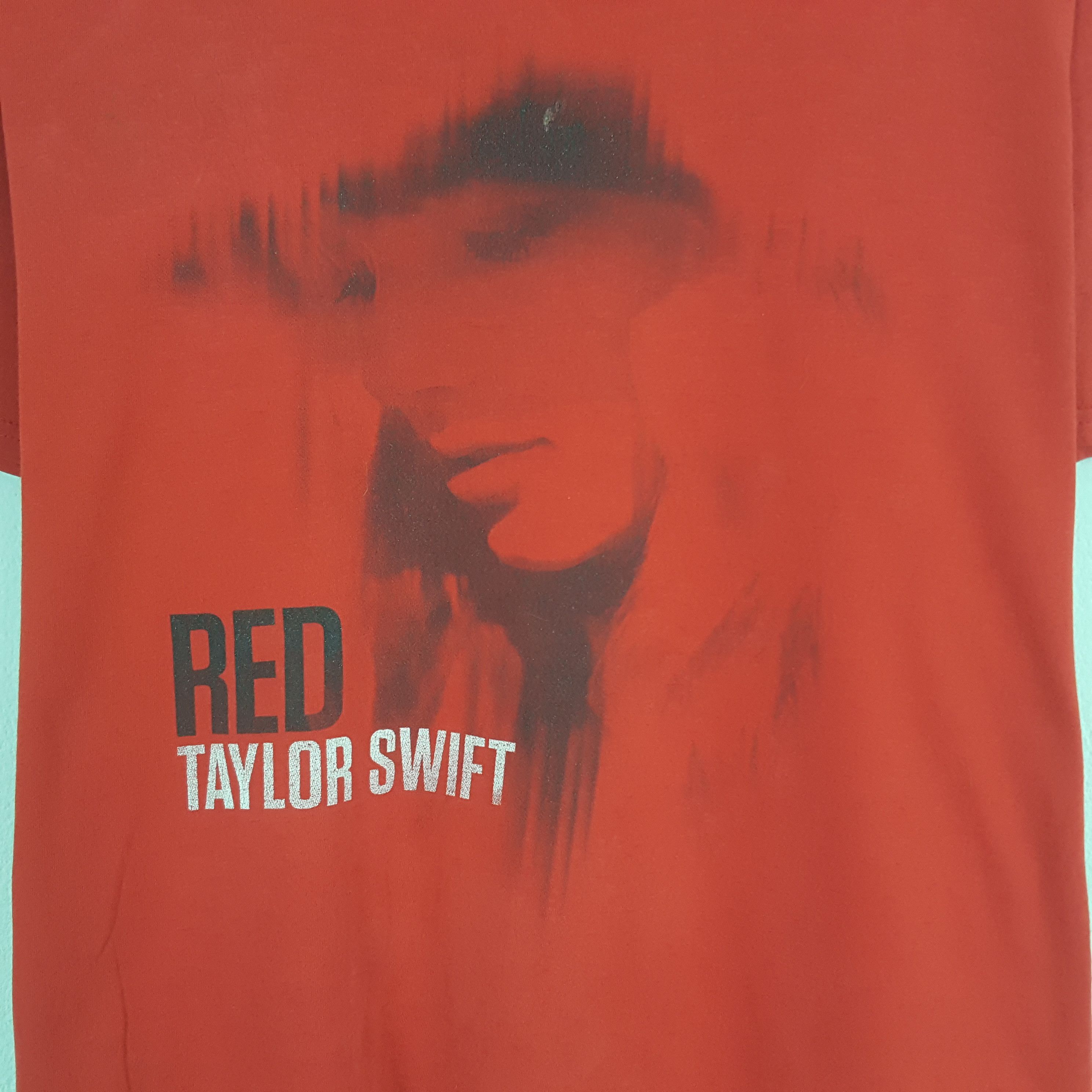 Band Tees × Vintage Vintage Red Taylor Swift Tshirt Size US L / EU 52-54 / 3 - 2 Thumbnail
