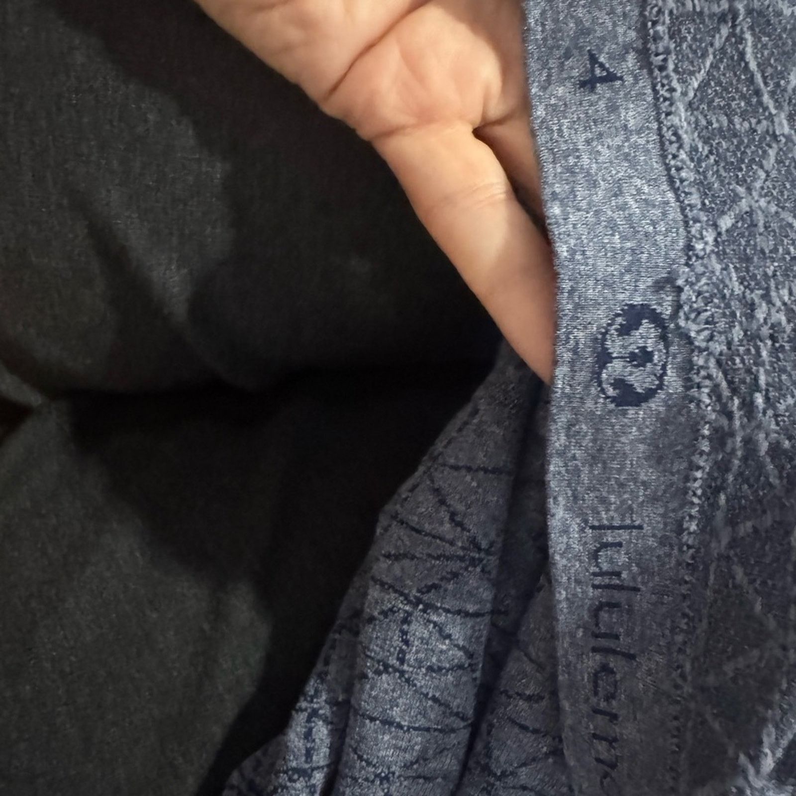 Lululemon 111 - Lululemon Swiftly Tech Short Sleeve Crew size 4 Size 27" / US 4 / IT 40 - 5 Thumbnail