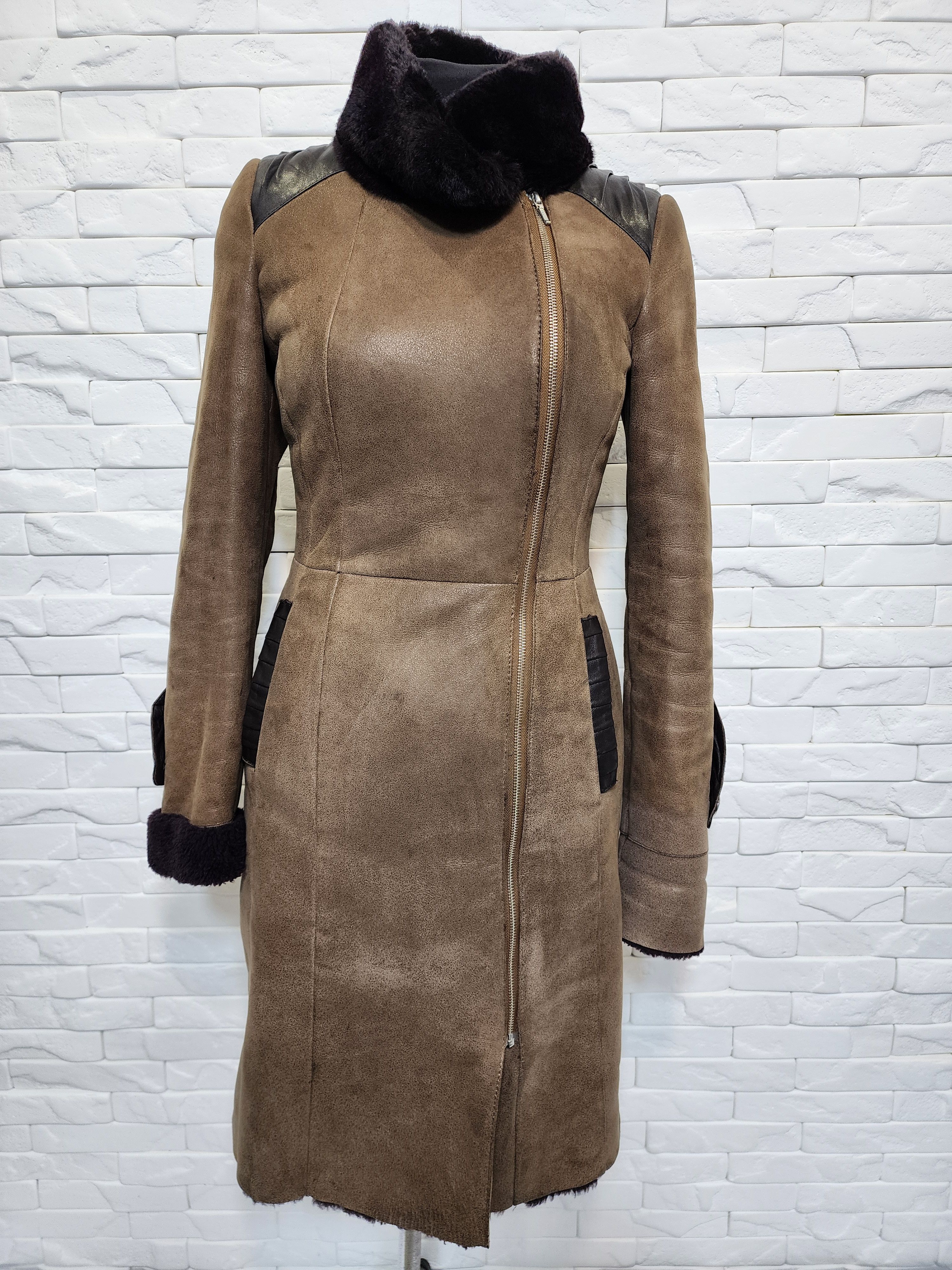 Genuine Leather Brown Sheepskin Coat: Genuine Fur, Metal Zipper. Size S / US 4 / IT 40 - 1 Thumbnail