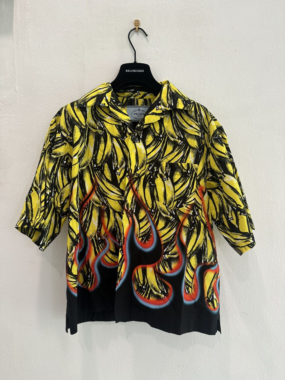 Prada Prada Banana and Flames Bowling Shirt Size US S / EU 44-46 / 1 - 1 Thumbnail
