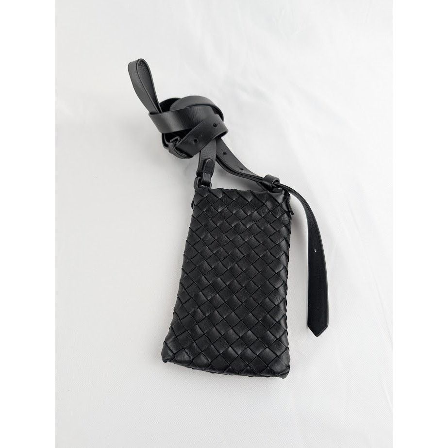 Bottega Veneta o1rshd1 Size: OS / Intrecciato Cabat in Black Size ONE SIZE - 5 Thumbnail