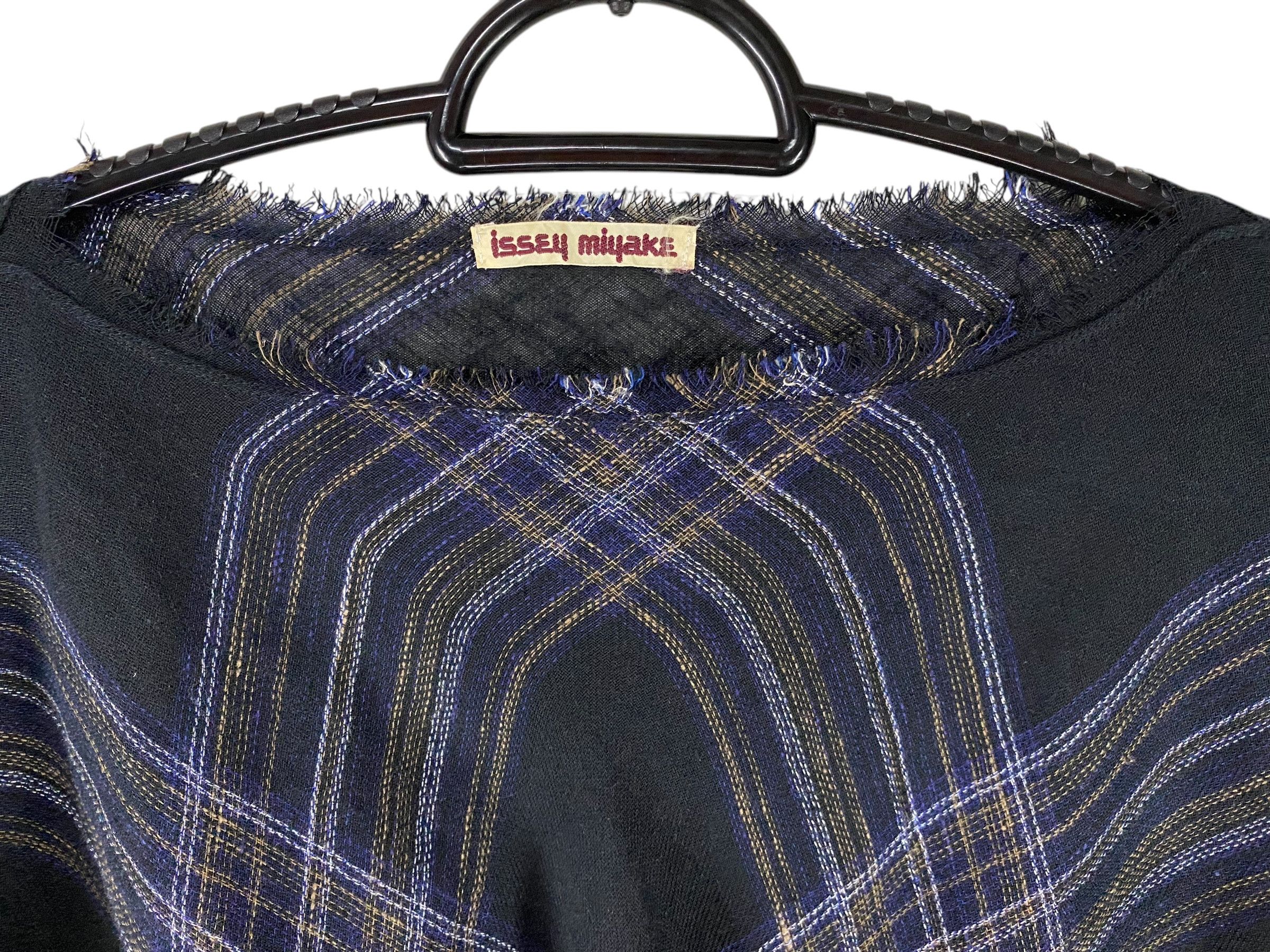 Issey Miyake 70s Issey Miyake numb fabric bias cut poncho dress Size US S / EU 44-46 / 1 - 6 Thumbnail