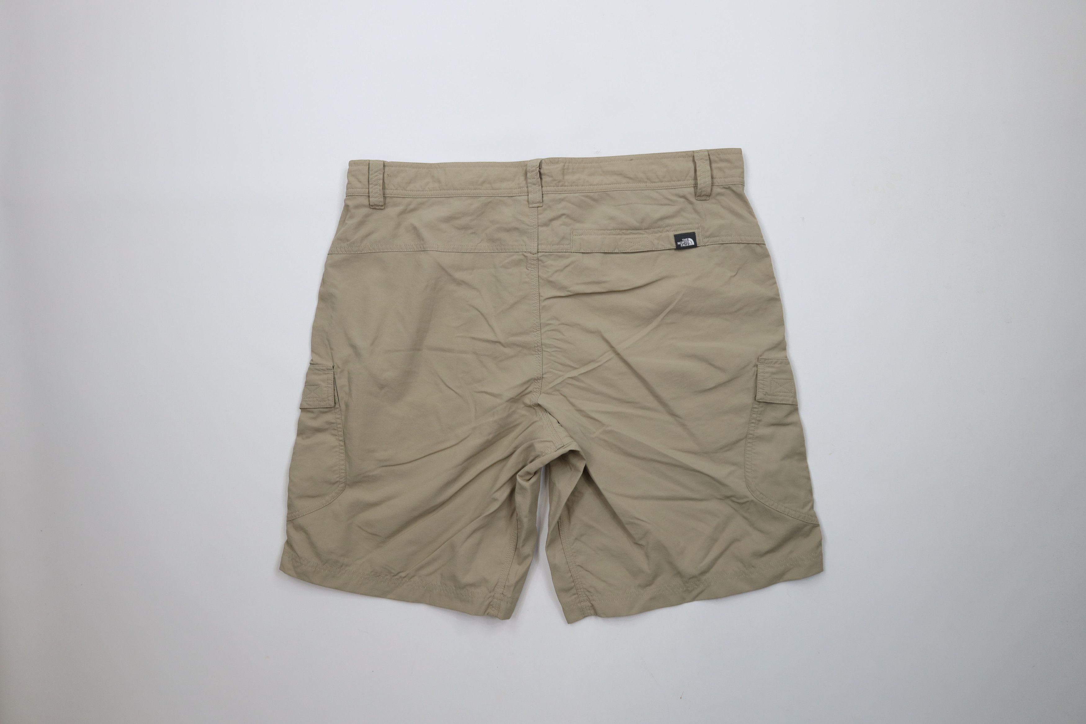 The North Face × Vintage The North Face Hiking Above Knee Cargo Shorts Beige Nylon Size US 36 / EU 52 - 10 Thumbnail