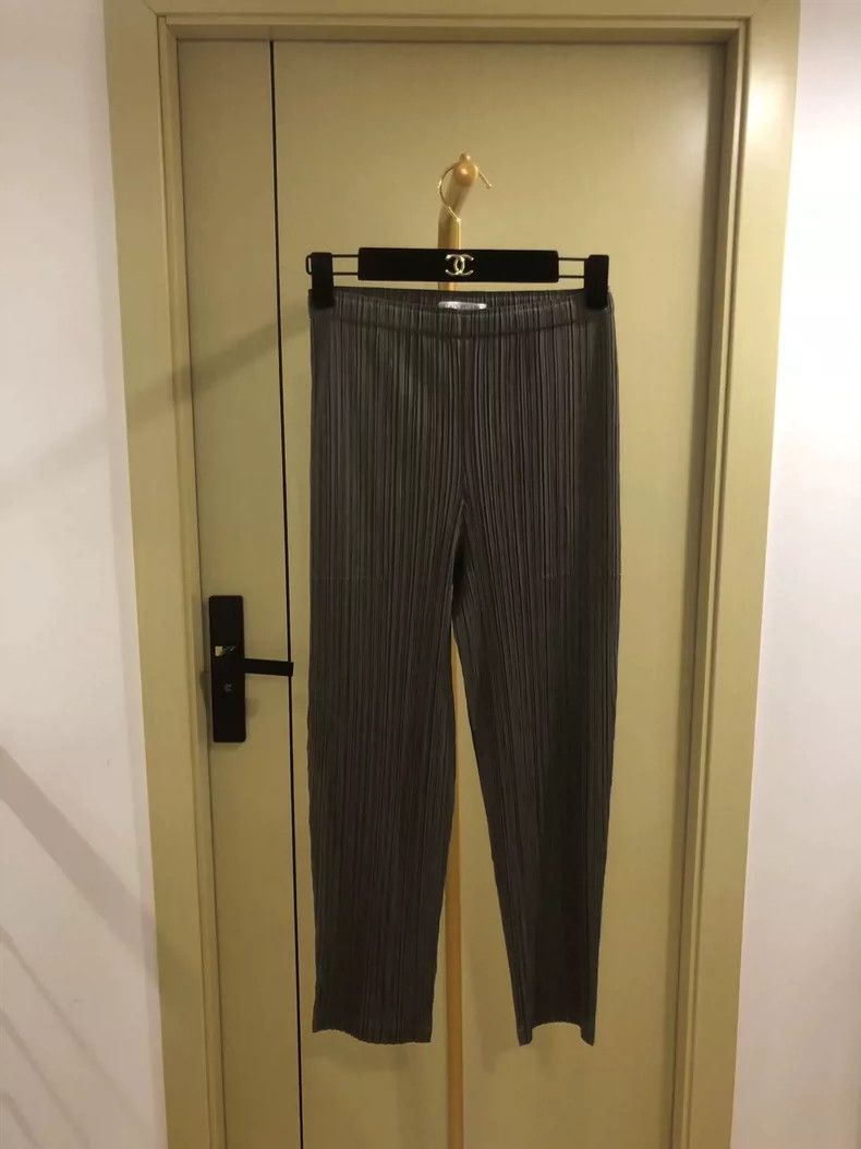 Issey Miyake issey miyake size:2 Black pleated pants 2505-Nextarrow Size 42" / US 20 - 1 Thumbnail
