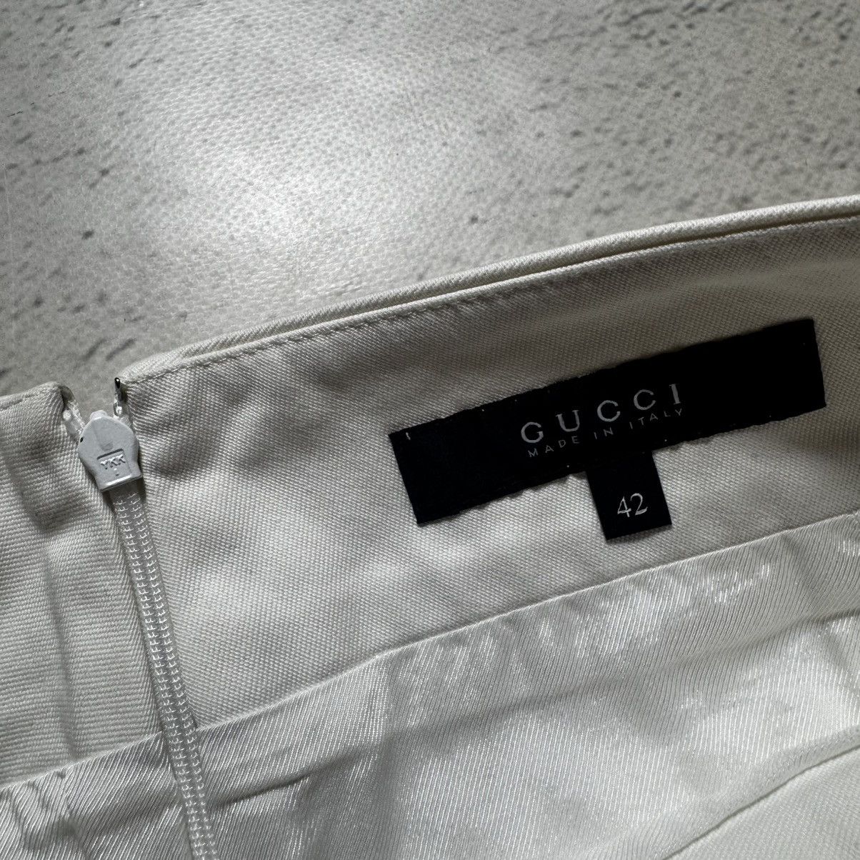 Gucci vintage gucci x tom ford white denim midi skirt Size 28" / US 6 / IT 42 - 5 Thumbnail