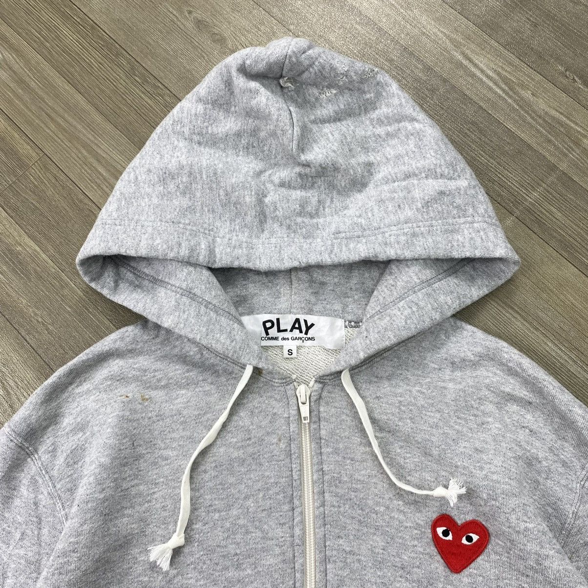 Comme des Garcons PLAY 🇯🇵 Comme Des Garçons Play Red Heart CDG Zip Hoodie Luxury Size US S / EU 44-46 / 1 - 3 Thumbnail