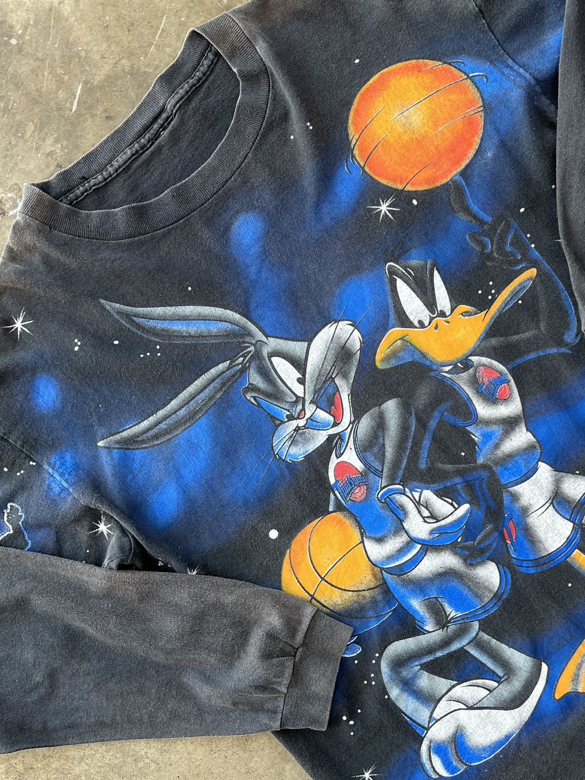 Vintage × Warner Bros Vintage 1996 Space Jam Bugs Bunny Single Stitch LS Large Size US L / EU 52-54 / 3 - 1 Thumbnail