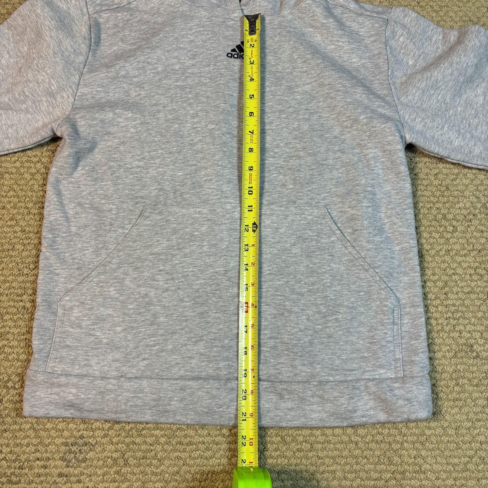 Adidas y2k style Adidas center logo hoodie Mens Small sportswear Size US S / EU 44-46 / 1 - 6 Thumbnail