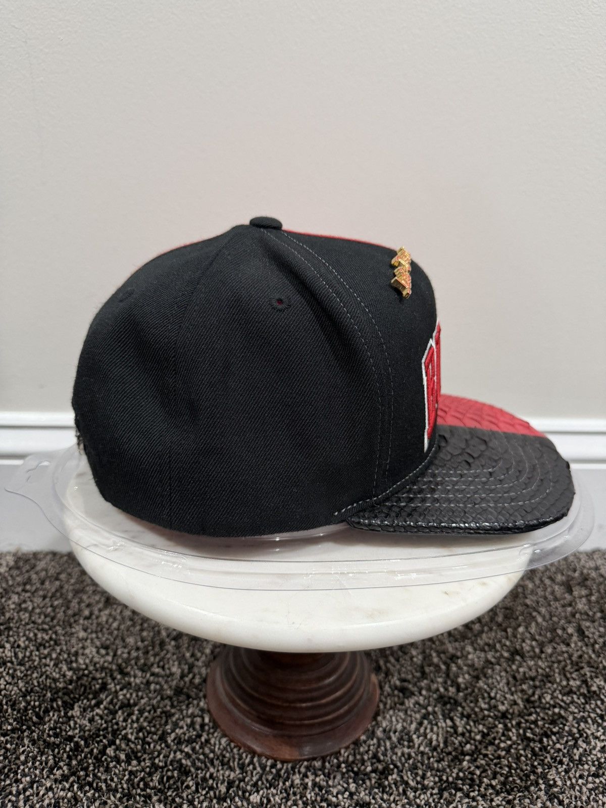 Just Don × Mitchell & Ness Just Don x Mitchell & Ness Chicago Bulls Split Red/Black Hat Size ONE SIZE - 2 Thumbnail