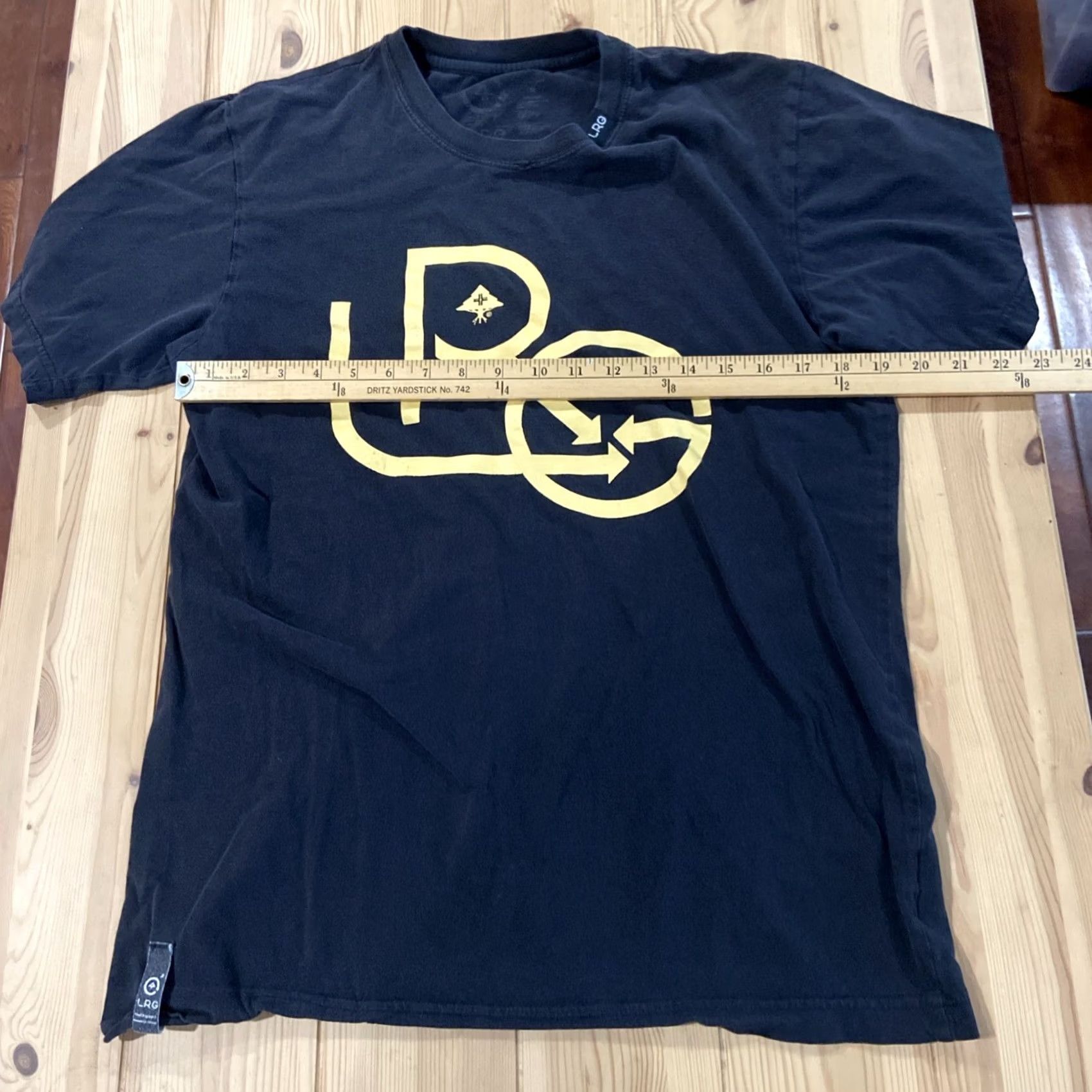 Vintage LRG Mens T Shirt Medium Black Logo Graphic Short Sleeve Crew Neck Cotton Knit All Seasons Easy Care Preshrunk Regular Logo Outdoor Mens T-Shirt Size US M / EU 48-50 / 2 - 7 Thumbnail