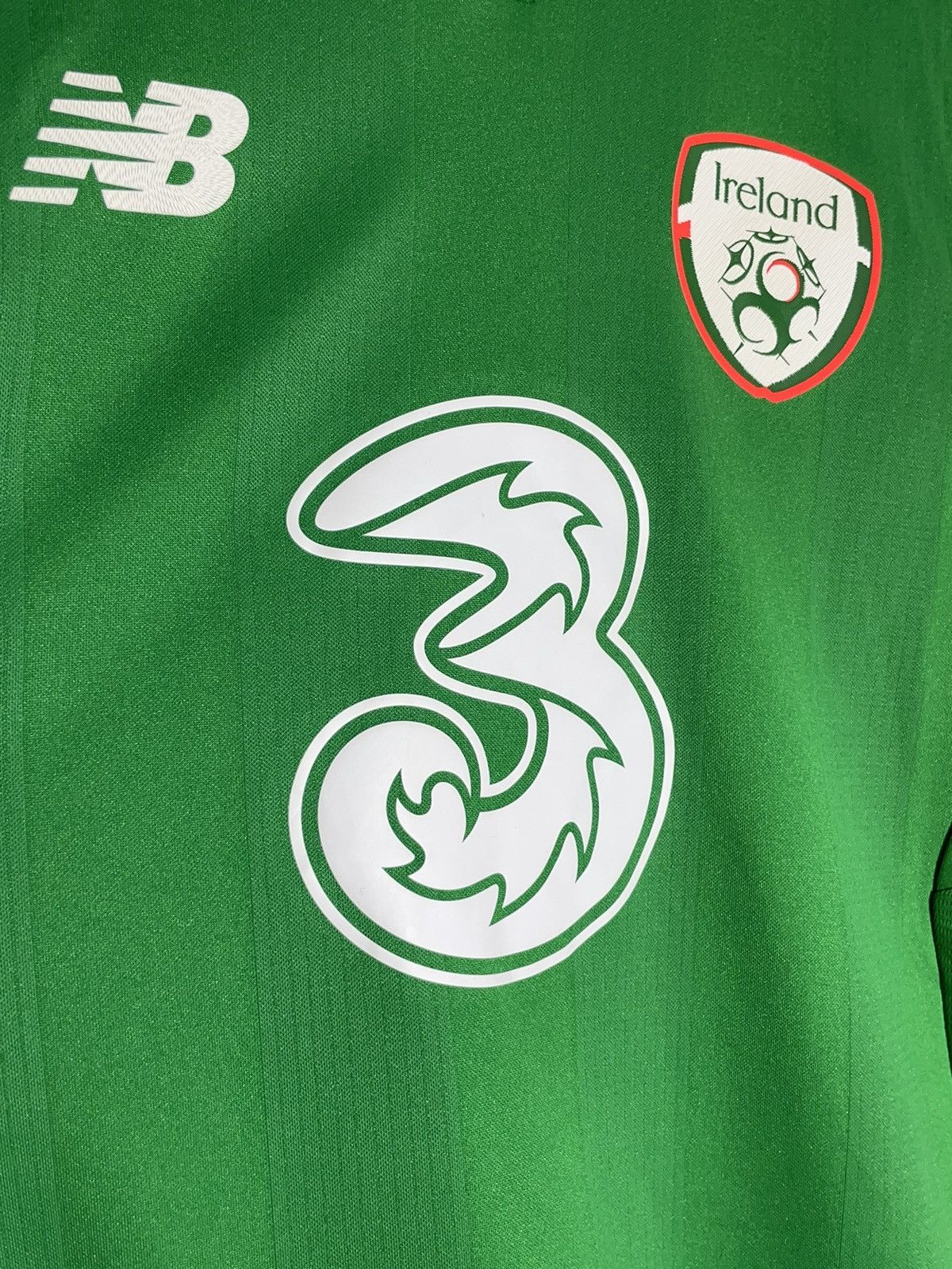 New Balance National Team Ireland 2017 Home Y2k Football Shirt Size US S / EU 44-46 / 1 - 6 Thumbnail