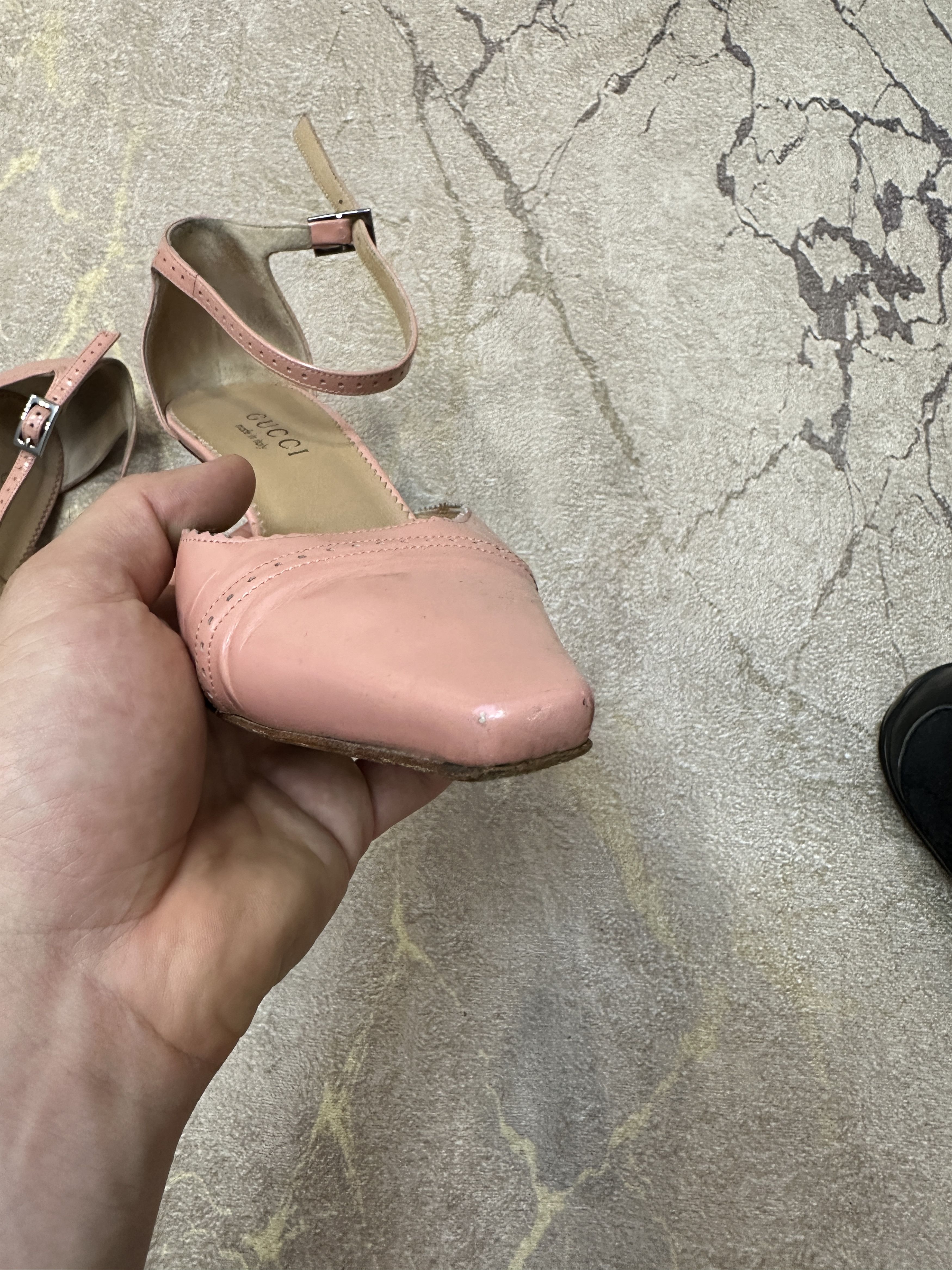 Gucci 985$ Gucci Exotic Ankle Strap Leather Shoes Size 37 C Eu 7 Size US 7 / IT 37 - 14 Thumbnail