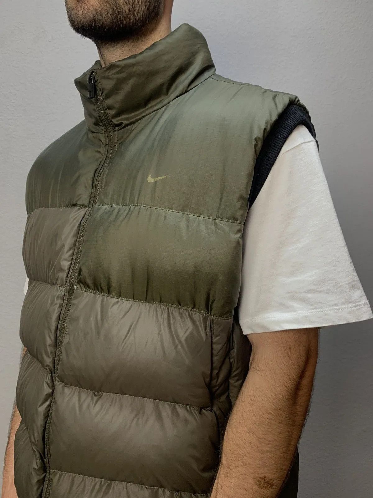 Nike Vintage Y2K Nike Down Waistcoat Jacket Puffer Black Nike Size US XXL / EU 58 / 5 - 1 Thumbnail