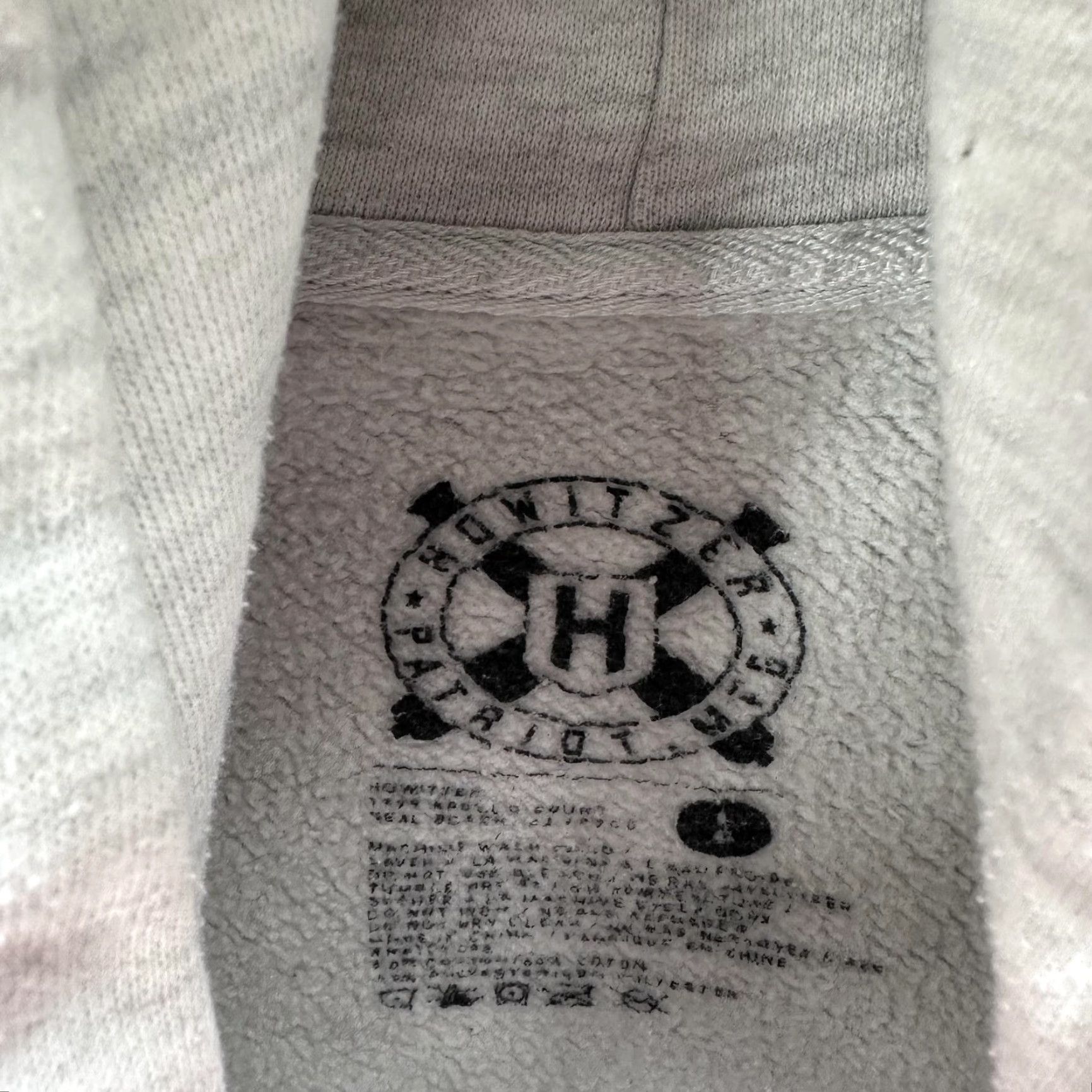 Vintage Howitzer Hoodie Mens Large Gray Warrior Spirit Skull Graphic Pullover Sweatshirt Size US L / EU 52-54 / 3 - 5 Thumbnail