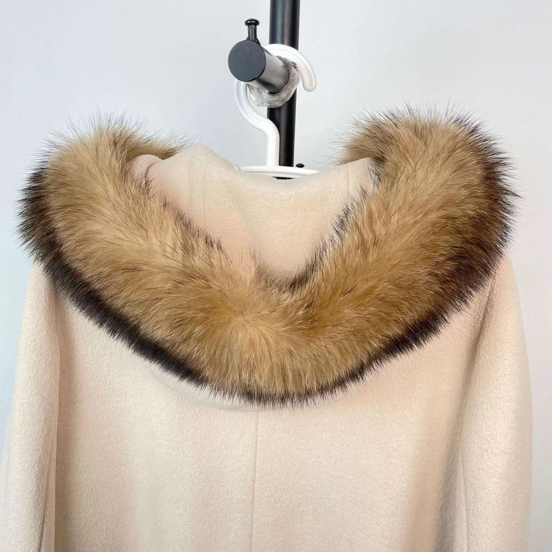 Max Mara Max Mara Beige Wool Coat 165/88 Size M / US 6-8 / IT 42-44 - 3 Thumbnail