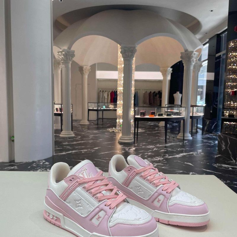 Louis Vuitton Louis Vuitton Trainer Low Top Fashion Sneakers -2508 Size US 9 / EU 42 - 1 Thumbnail