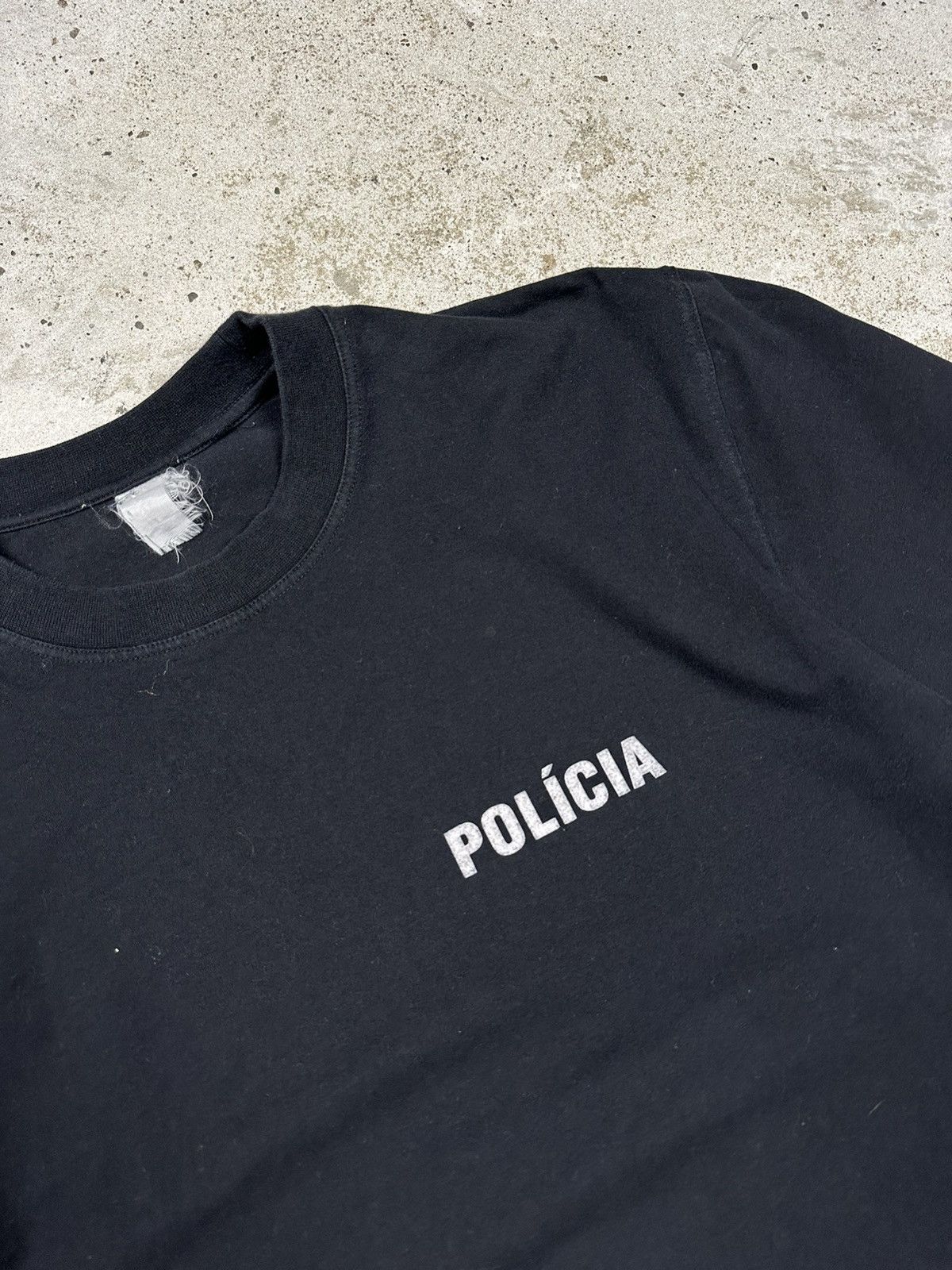 Vintage Vintage Y2K Policia Polizei Police Black T Shirt Vete Size US L / EU 52-54 / 3 - 5 Thumbnail