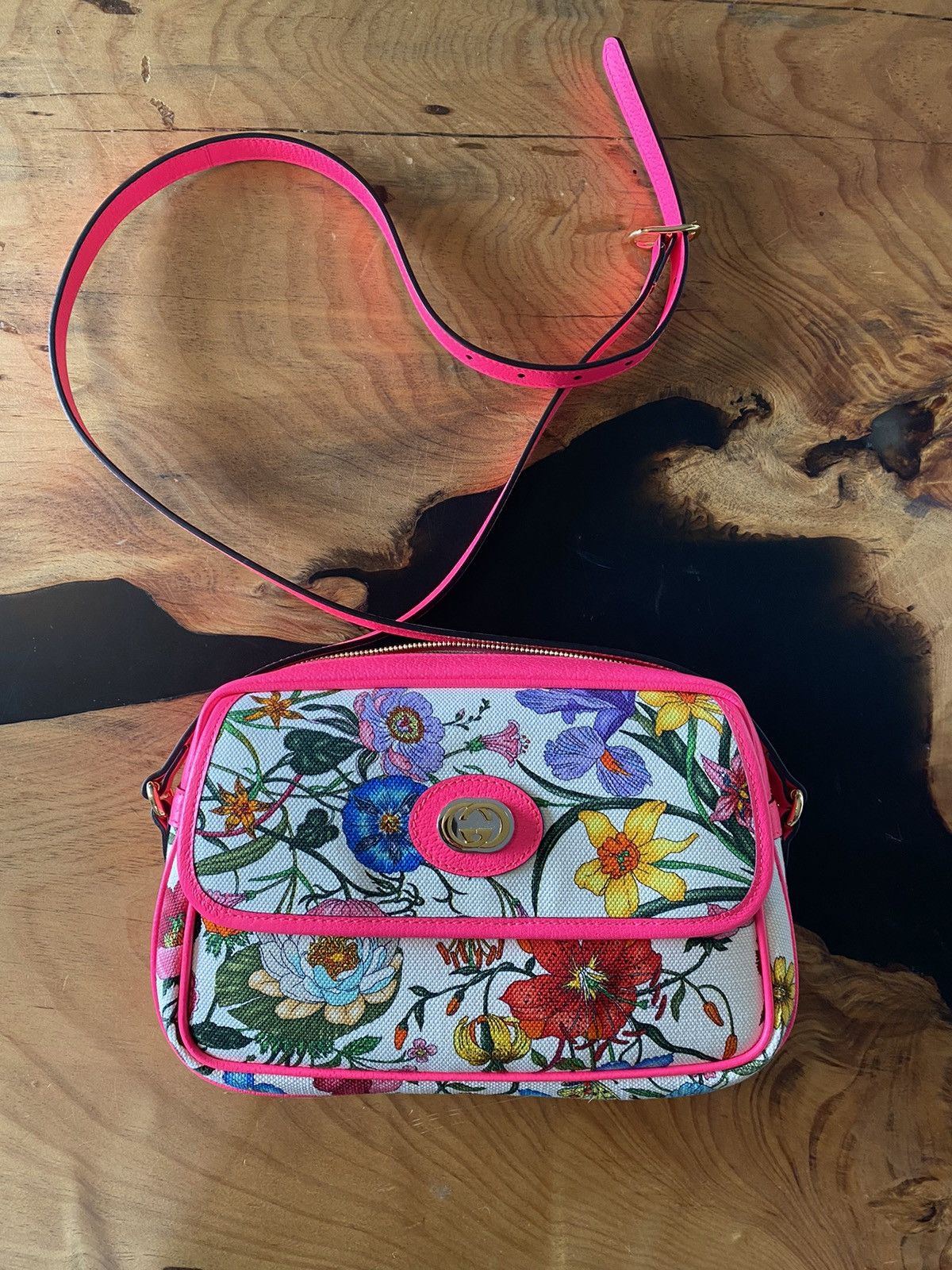 NWT Gucci Flora Canvas Pink Leather bag
