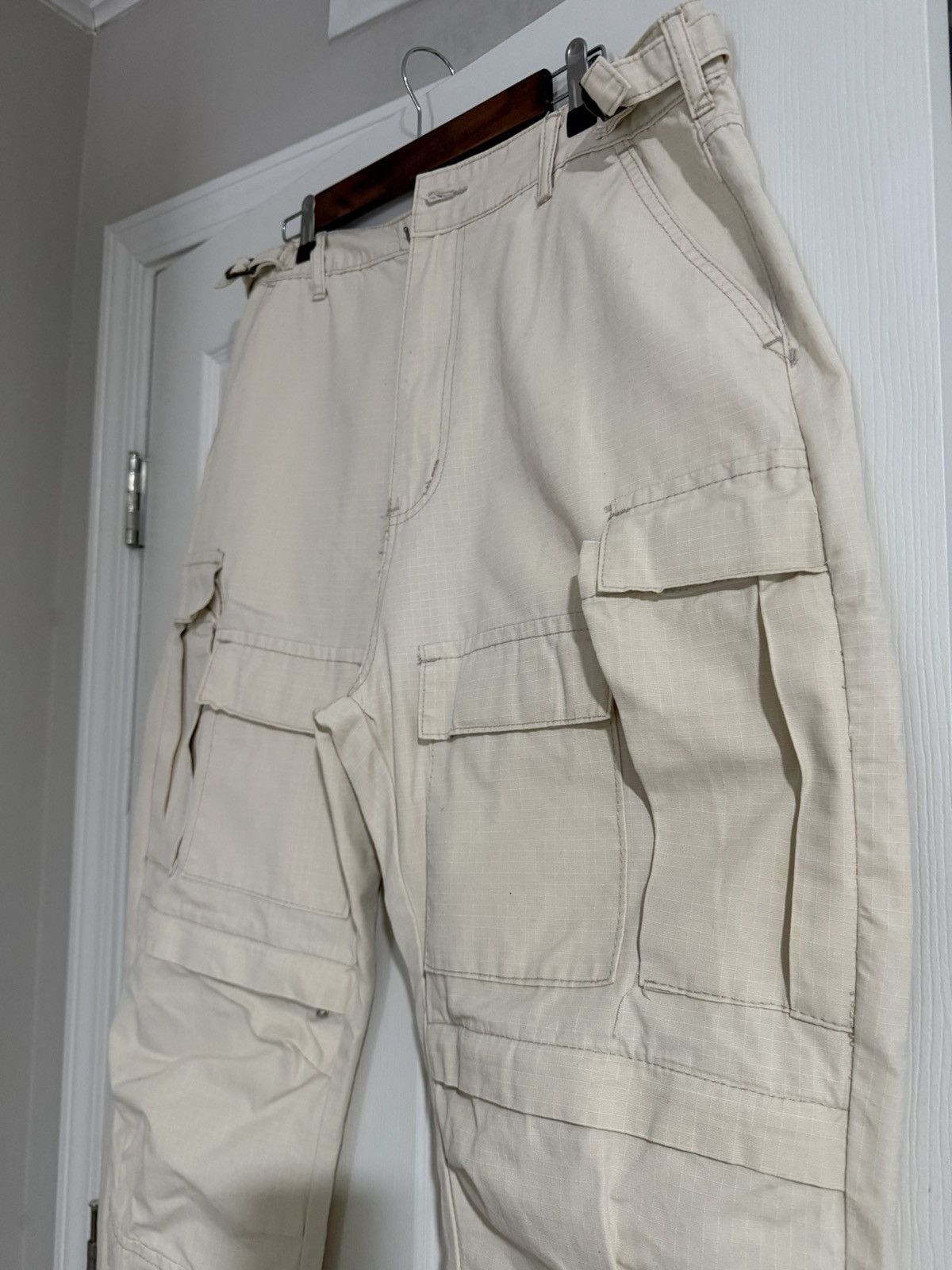 MNML Ultra Baggy Cargo Pants - Off White Size US 33 - 2 Thumbnail