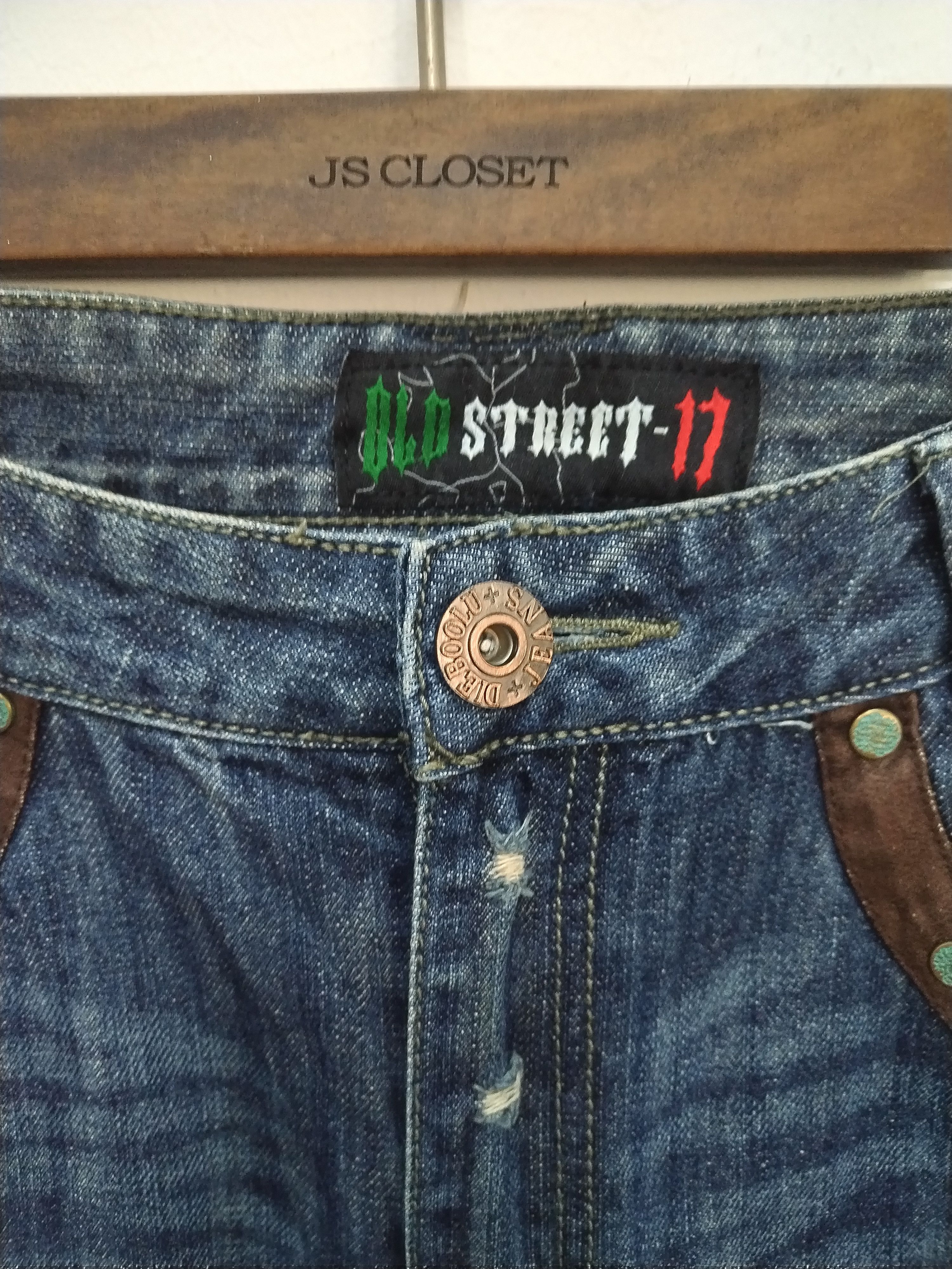 Le Grande Bleu (L.G.B.) 💥Distressed Dieboolu old street chrome hearts design Jeans Size US 32 / EU 48 - 4 Thumbnail