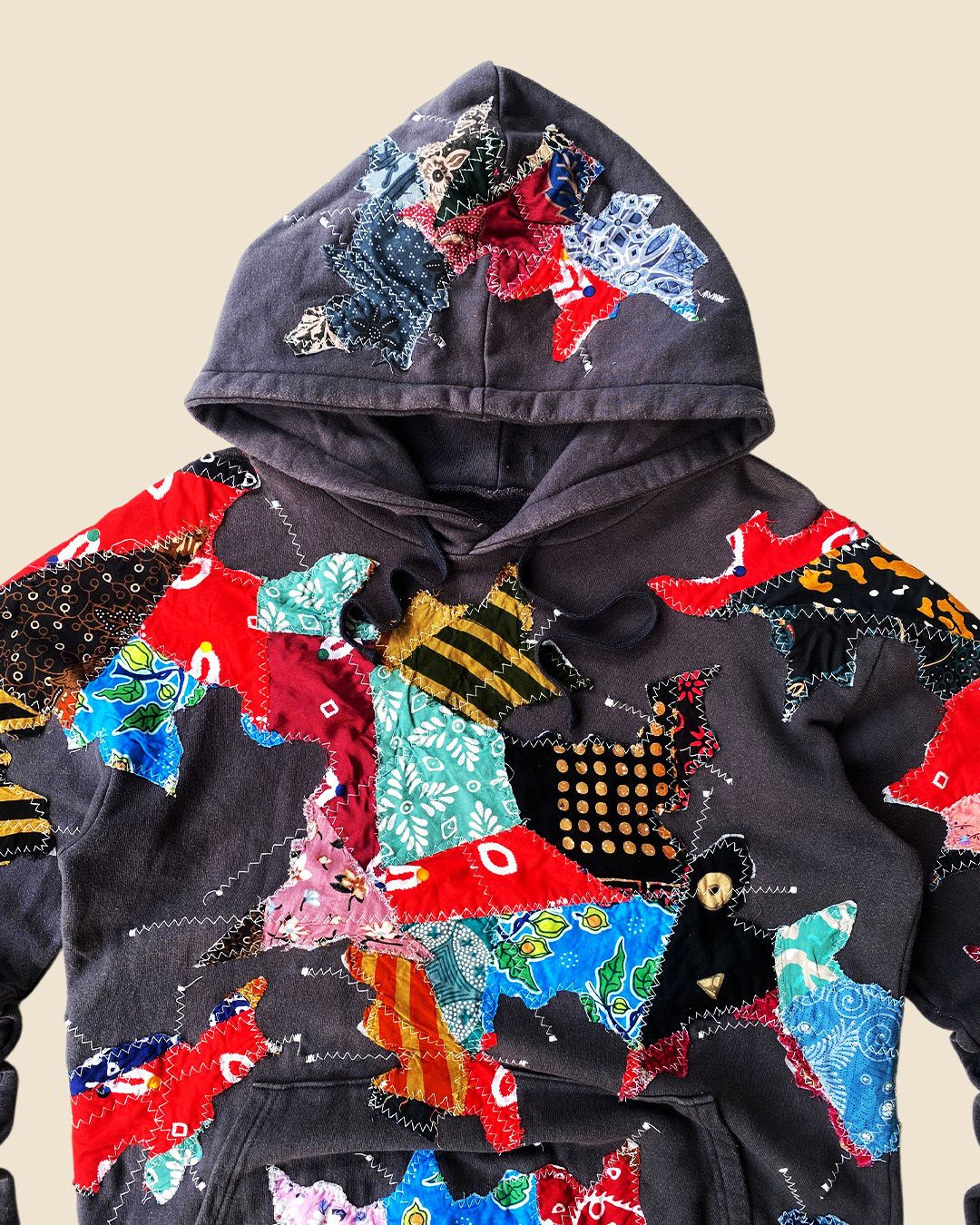 Other 1 OF 1 REWORKED BATIK PATCHWORKS DARK GREY HOODIE SIZE L Size US L / EU 52-54 / 3 - 4 Thumbnail
