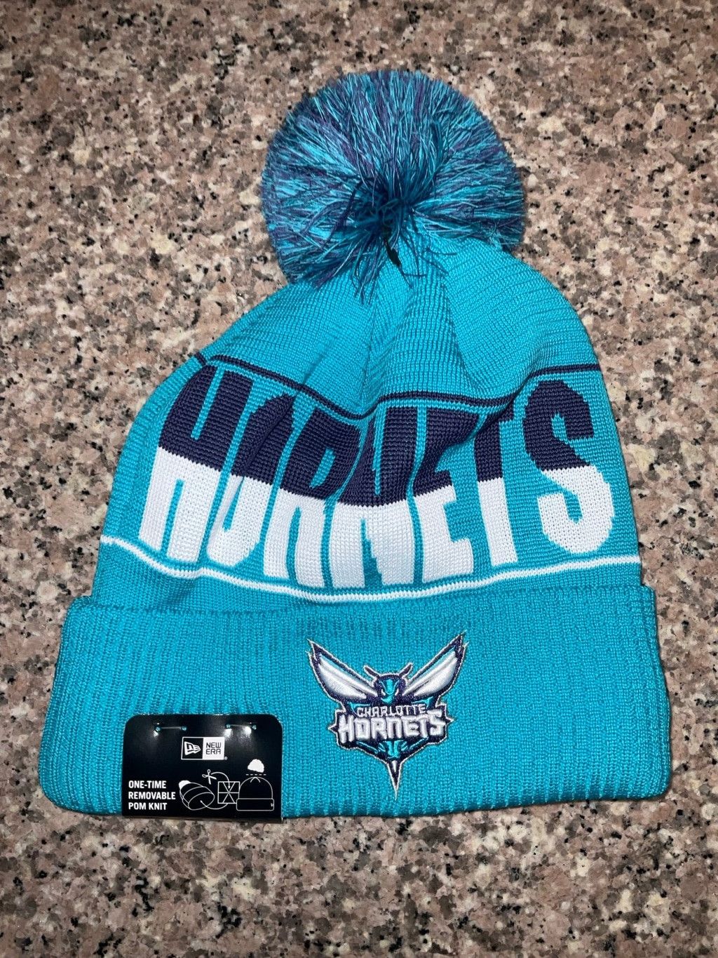 New Era New Era Charlotte Hornets Beanie Hat Size ONE SIZE - 2 Thumbnail