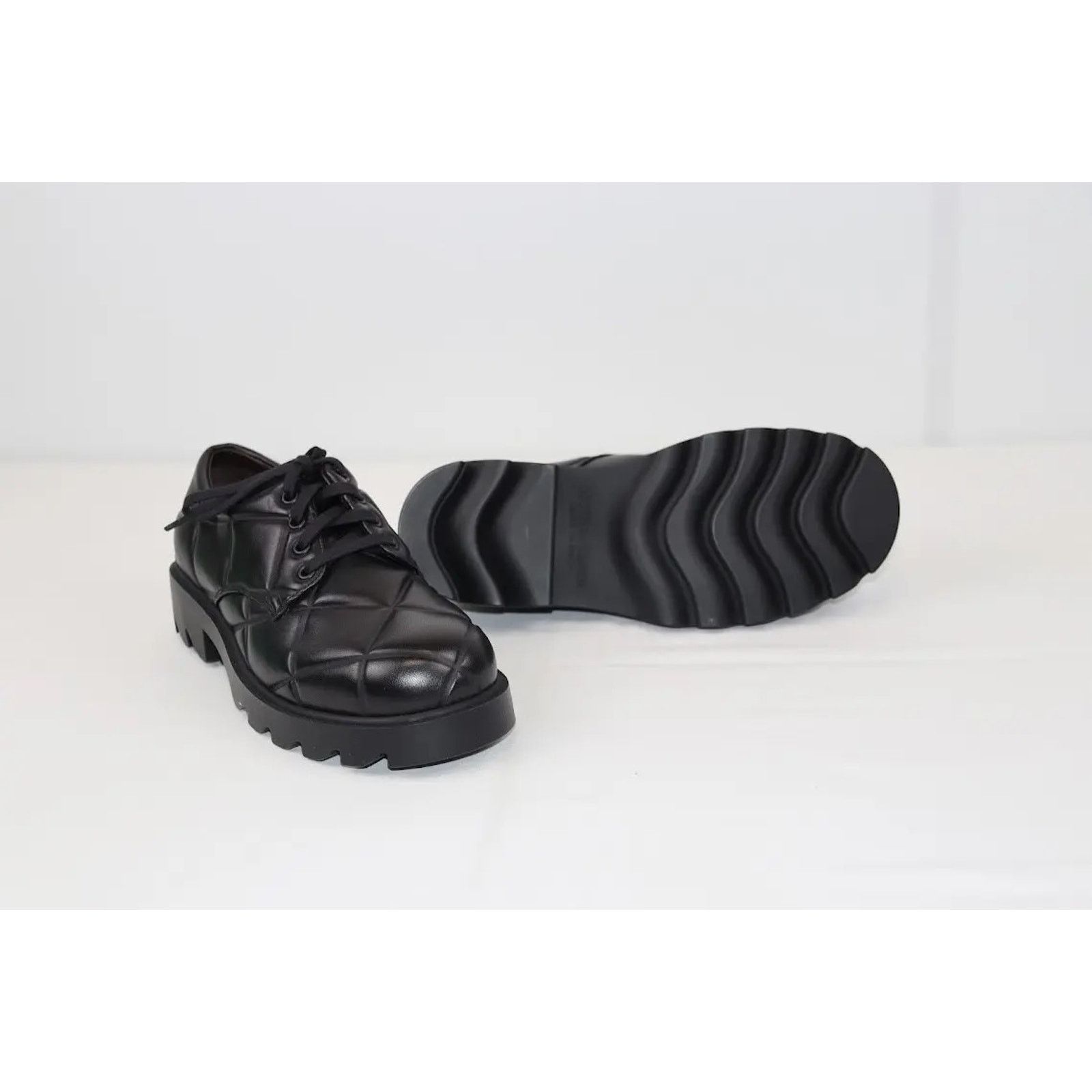 Bottega Veneta o1rshd1 Quilted Nappa Leather Strut Derby Shoes in Black Size US 11 / EU 44 - 12 Thumbnail
