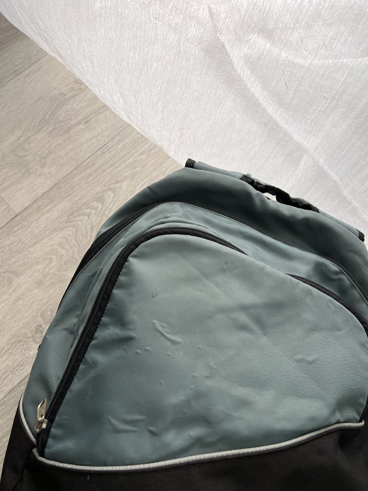 Nike × Vintage Vintage Nike Backpack Y2K Bag Size ONE SIZE - 2 Thumbnail