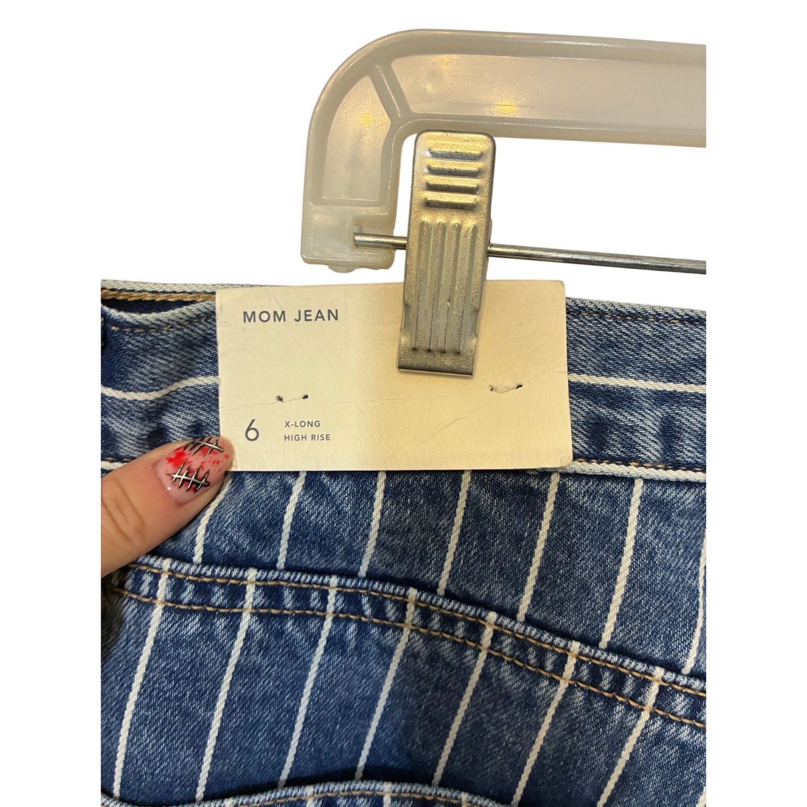 American Eagle Outfitters American Eagle Jeans 6 Medium Wash Pinstripe HighRise NEW Size 28" / US 6 / IT 42 - 3 Thumbnail