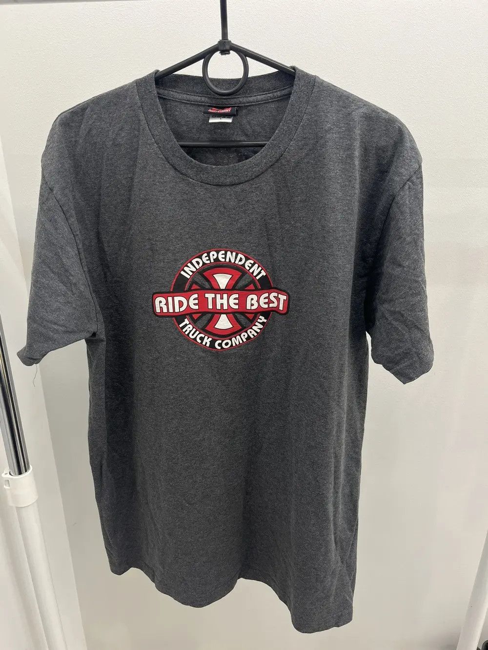 Independent Trading Co. Vintage 90s Independent Skate Trucks Company Tee T-Shirt Size US L / EU 52-54 / 3 - 1 Thumbnail
