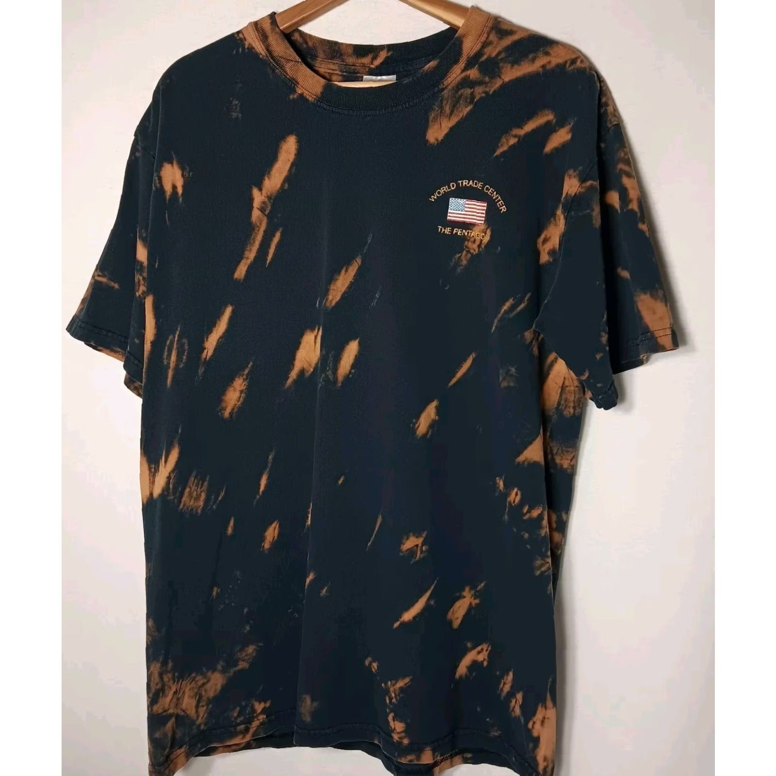 Gildan VINTAGE Gildan USA Military T-Shirt Large Bleach Dye 911 World Trade Center Pentagon Bombers 3 Wise Men Black Men Size US L / EU 52-54 / 3 - 4 Thumbnail