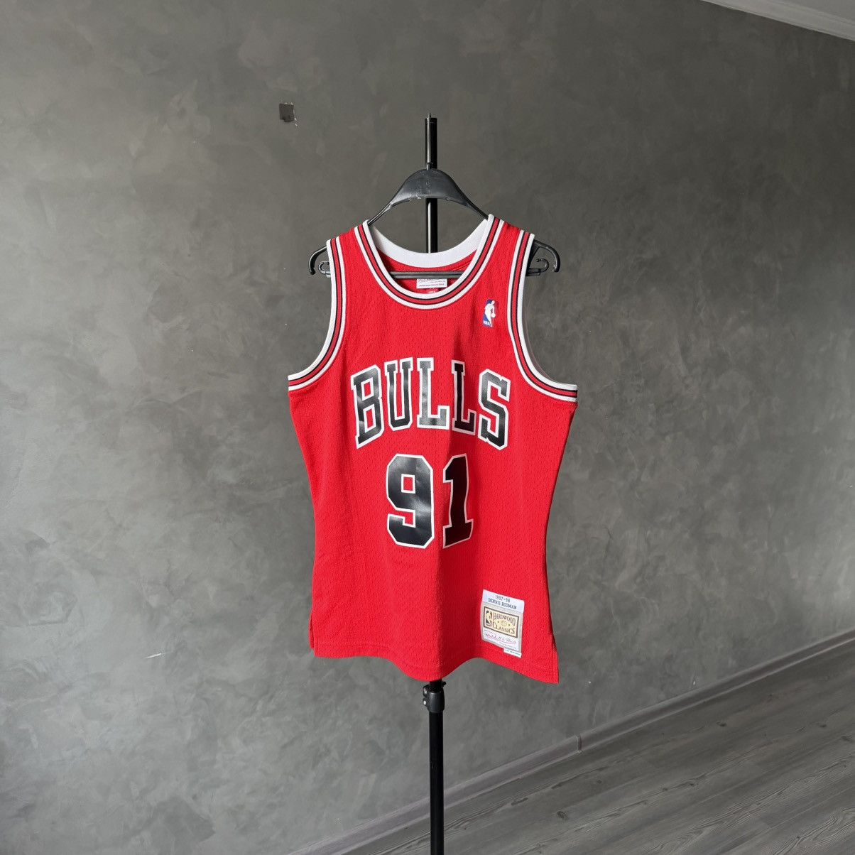 Mitchell & Ness Mitchell&Ness Chicago Bulls Denis Rodman Swingman Jersey M Size US M / EU 48-50 / 2 - 3 Thumbnail