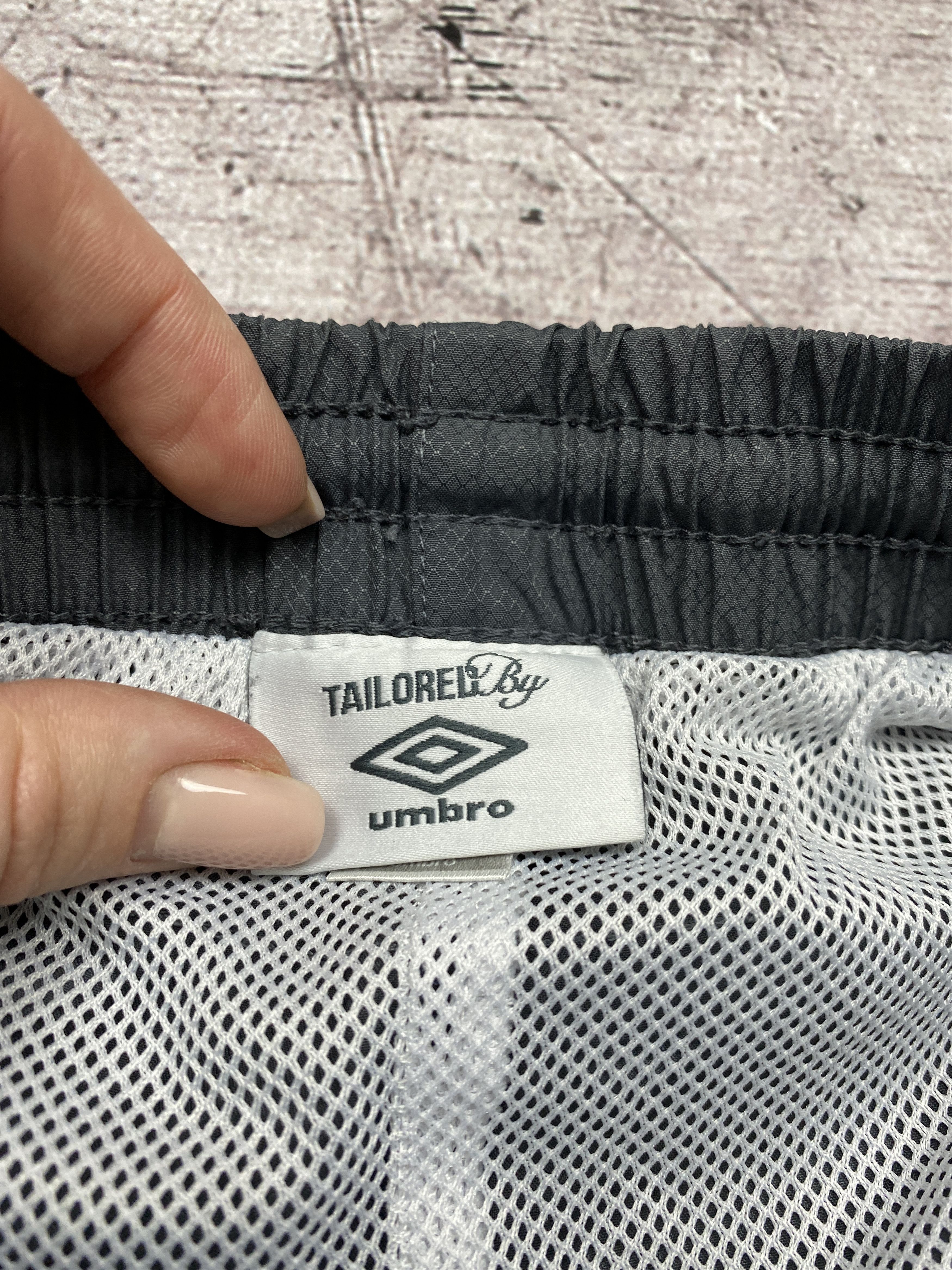 Umbro × Vintage Umbro Vintage Mens Nylon Baggy Parachute Pants y2k Size US 32 / EU 48 - 5 Thumbnail