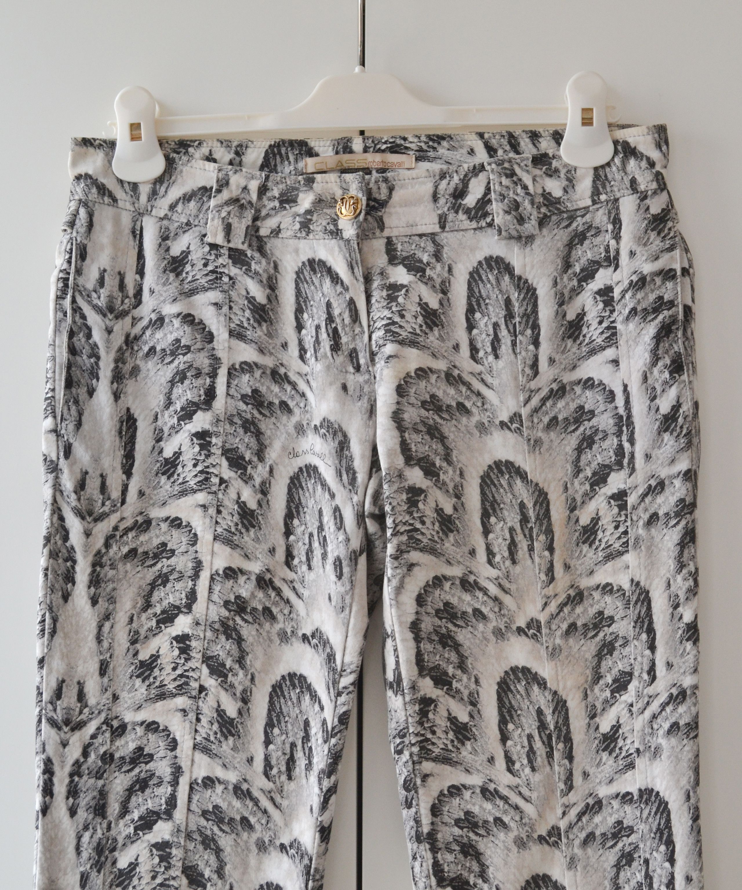 Roberto Cavalli Roberto Cavalli Jeans Pants Black White Vintage y2k Print Size 28" / US 6 / IT 42 - 5 Thumbnail