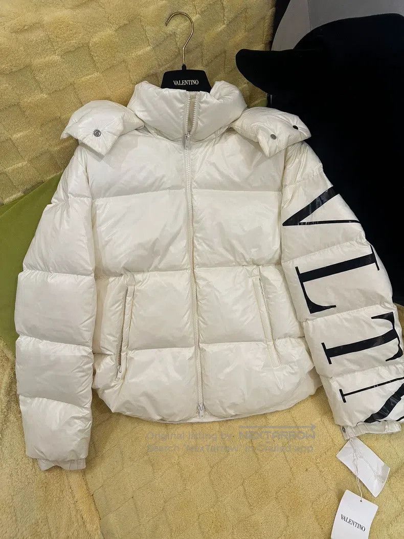 Valentino Valentino Down jacket Size L / US 10 / IT 46 - 3 Thumbnail