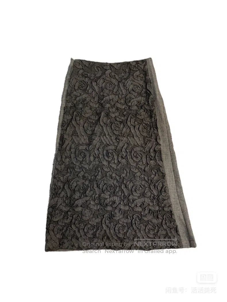 Comme des Garcons Comme Des Garcons size M 3D floral cluster half skirt Size 25" / US 0 / IT 36 - 3 Thumbnail