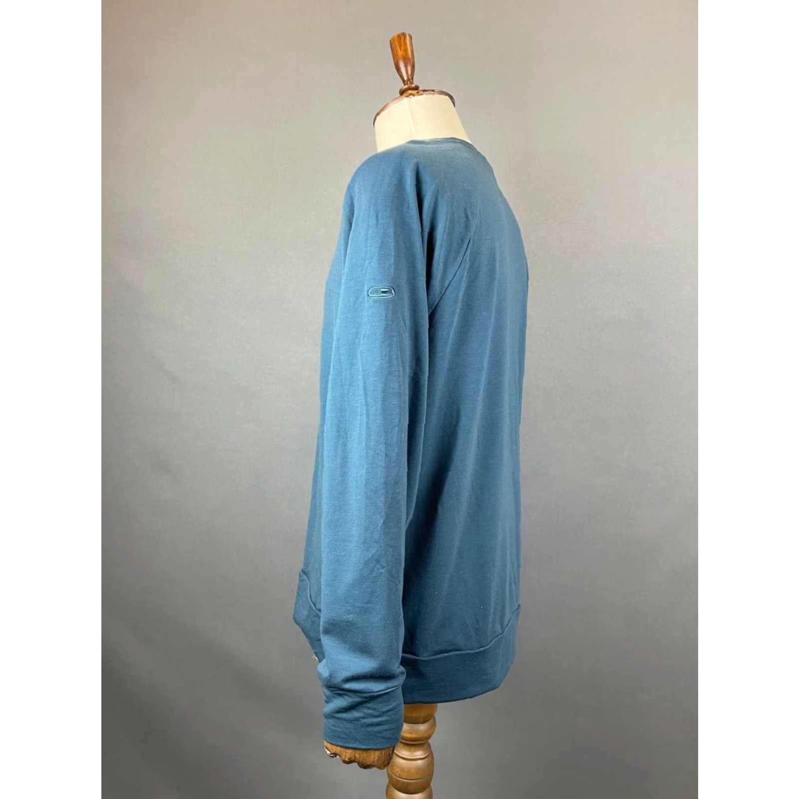 Icebreaker Icebreaker Cool-Lite Sweatshirt XL Blue Lyocell Crew Neck Long Sleeve Men Regular Pullover All Seasons Breathable Solid Size US XL / EU 56 / 4 - 4 Thumbnail