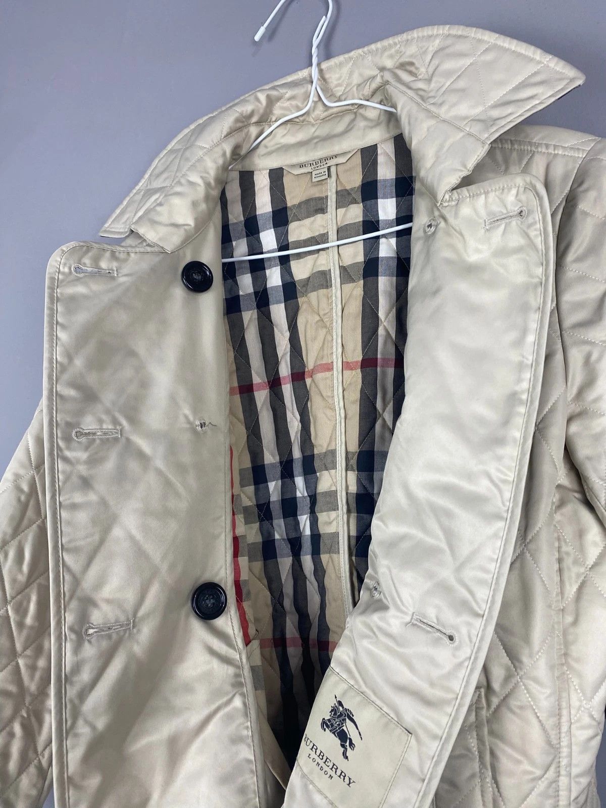 Burberry Burberry Women's Quilted Jacket – Ivory / Cream, Size M Size M / US 6-8 / IT 42-44 - 5 Thumbnail