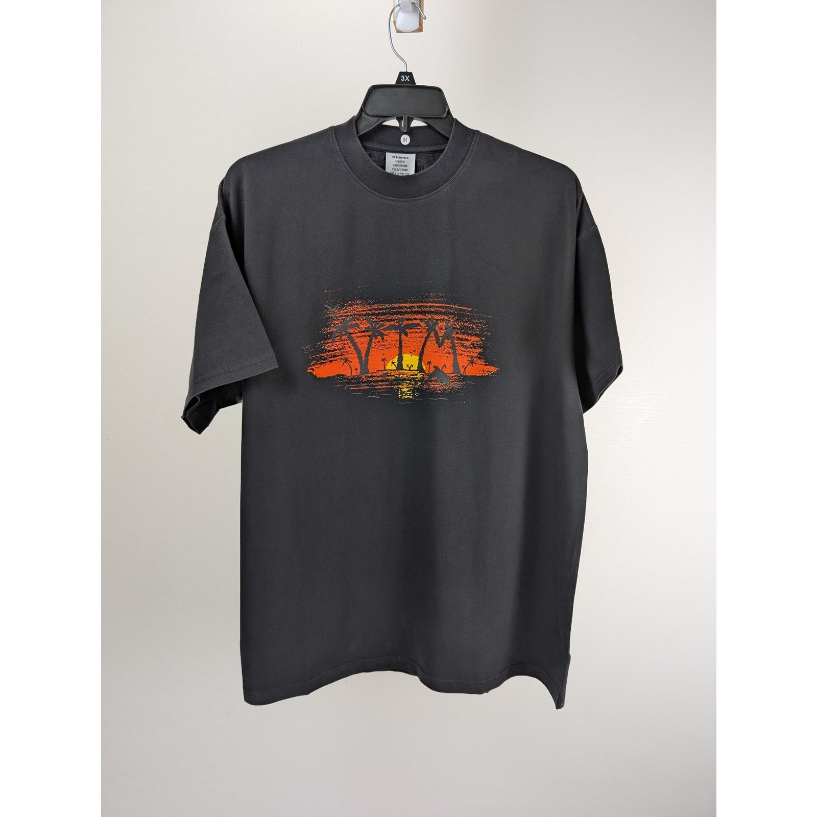 Vetements o1rshd1 Sunset Logo SS T-Shirt in Black Size US L / EU 52-54 / 3 - 6 Thumbnail