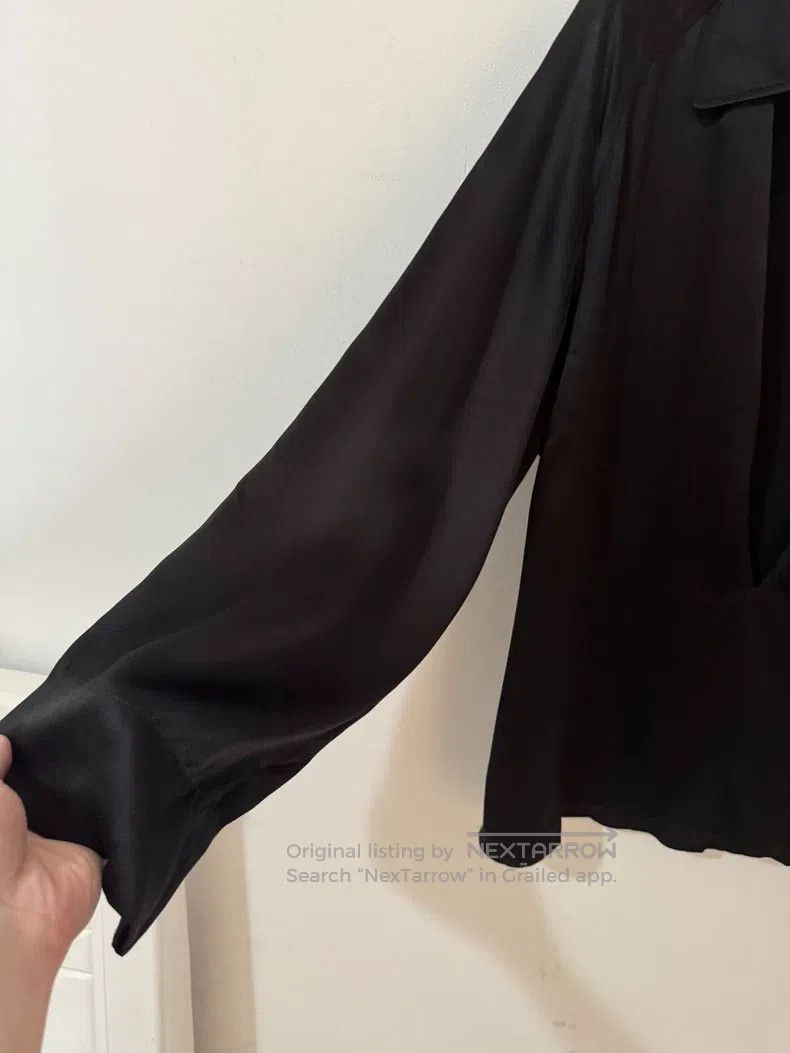 Saint Laurent Paris Saint Laurent Paris Mulberry Silk Black Warrior Deep V-Nec Size XS / US 0-2 / IT 36-38 - 5 Thumbnail