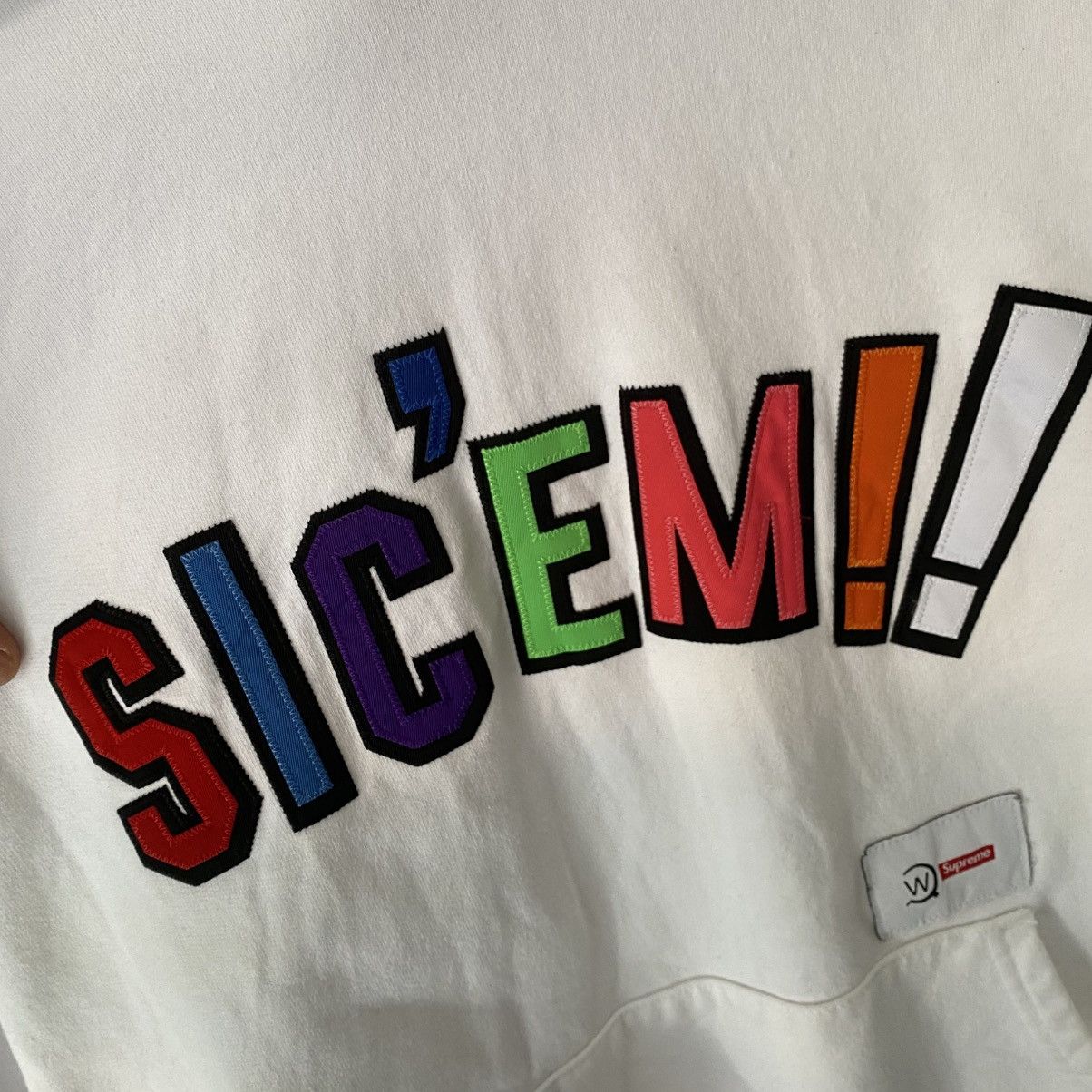 Supreme × Wtaps Supreme WTAPS White Sic’ Em’ Hoodie Size US L / EU 52-54 / 3 - 3 Thumbnail